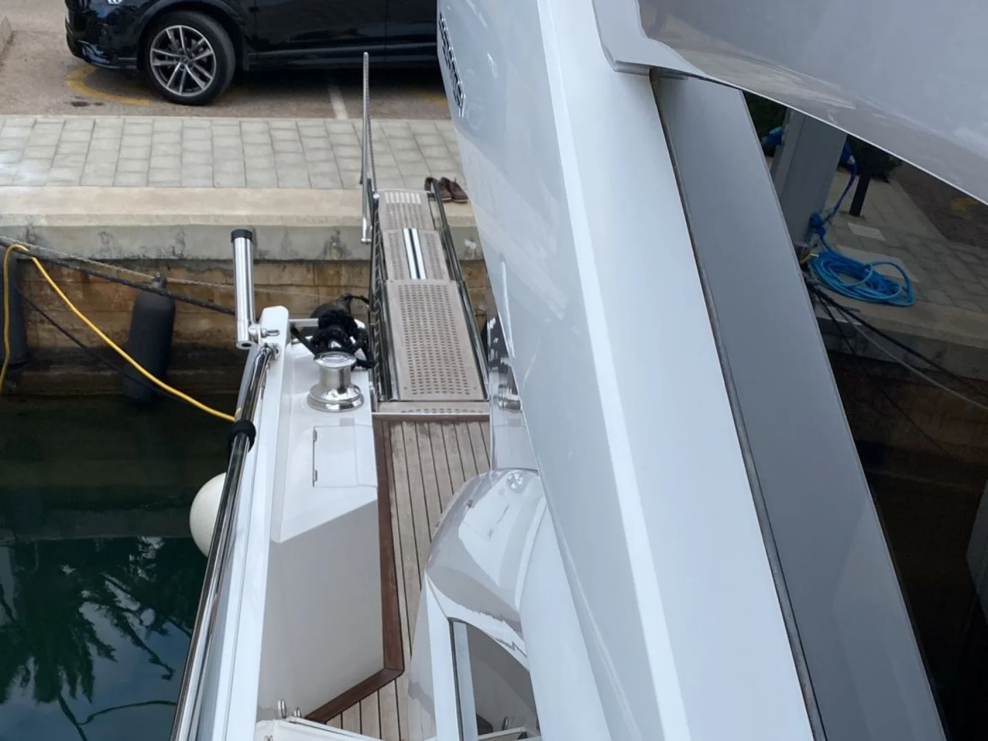 Sunseeker Predator 57 Yacht For Sale - Photo 8