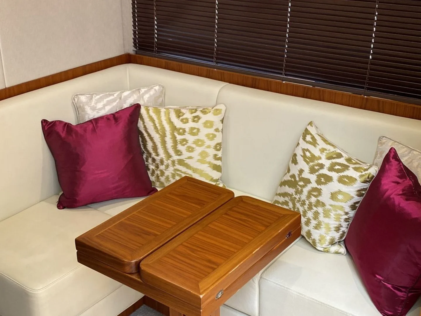 Sunseeker Predator 57 Yacht For Sale - Photo 25