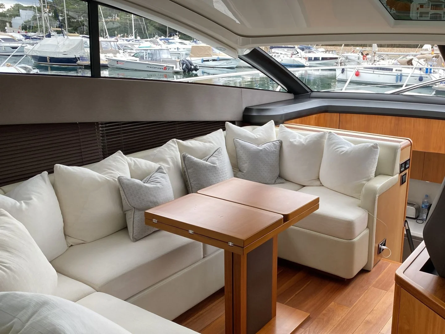 Sunseeker Predator 57 Yacht For Sale - Photo 22