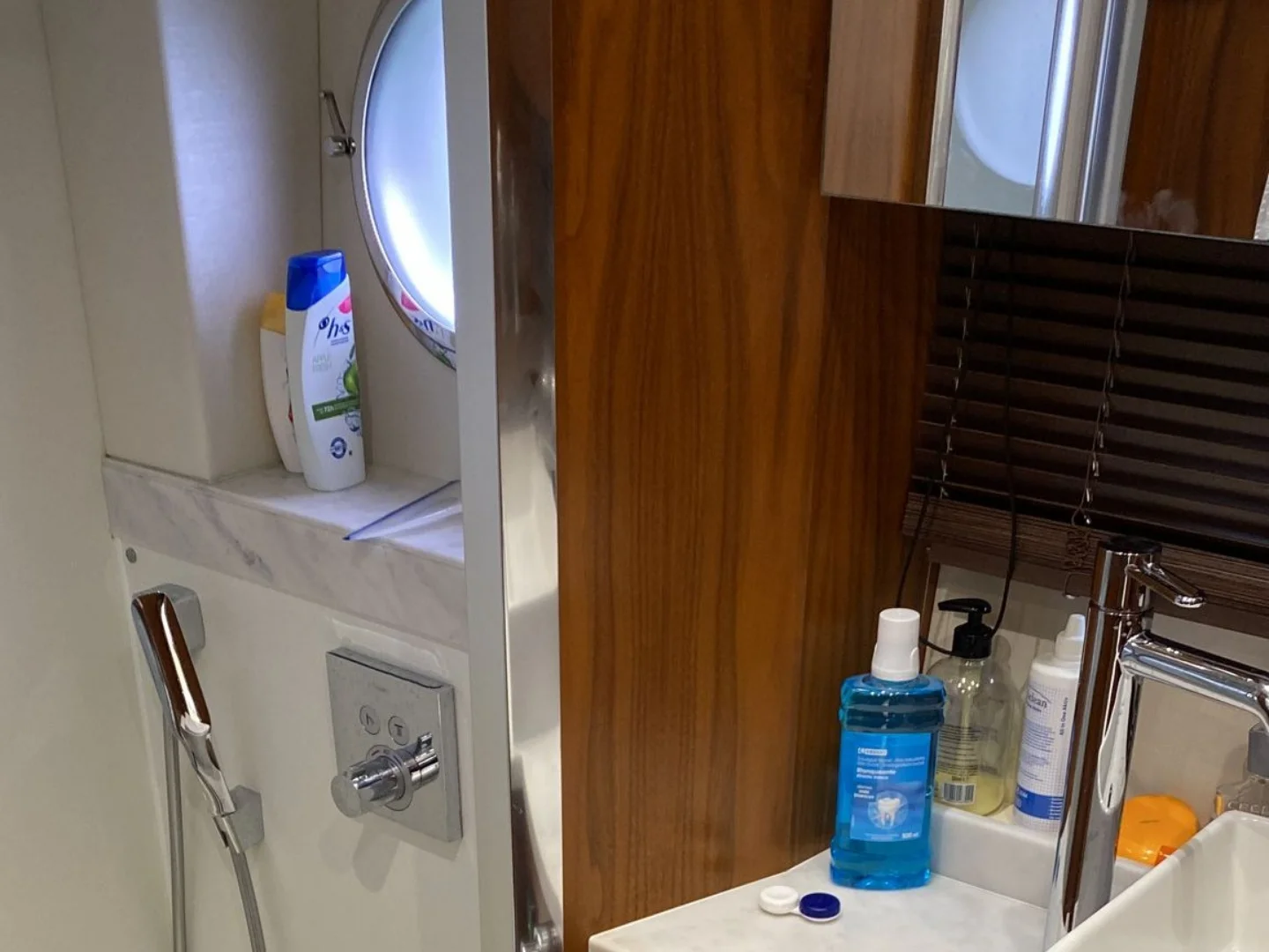 Sunseeker Predator 57 Yacht For Sale - Photo 33