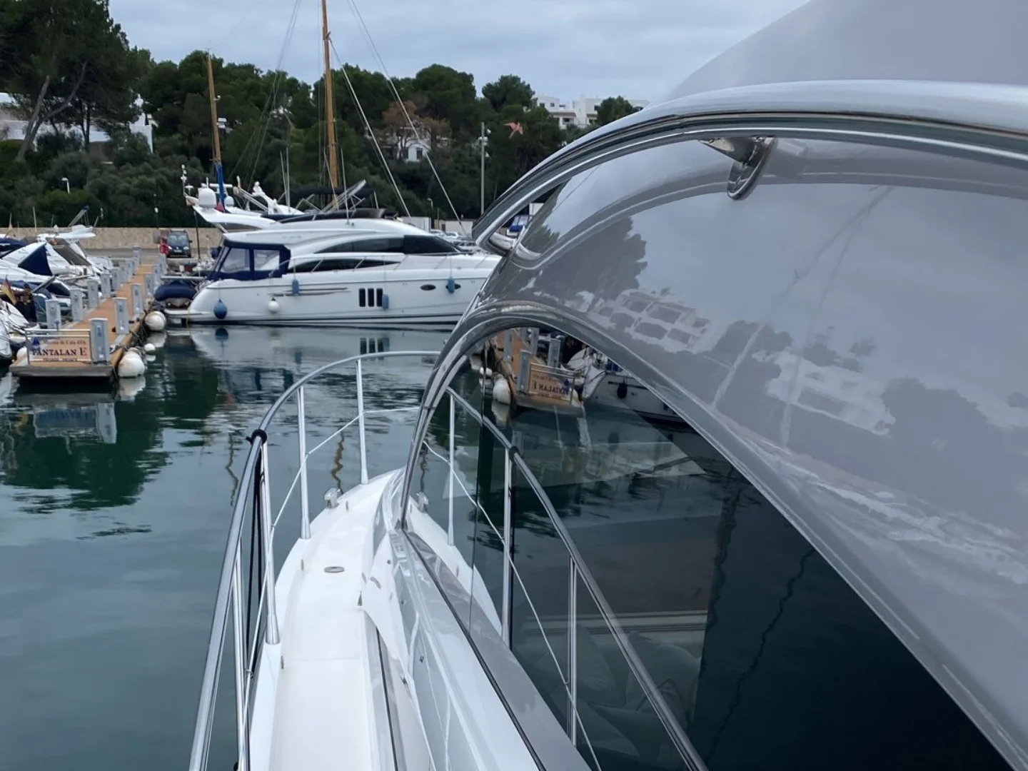 Sunseeker Predator 57 Yacht For Sale - Photo 7