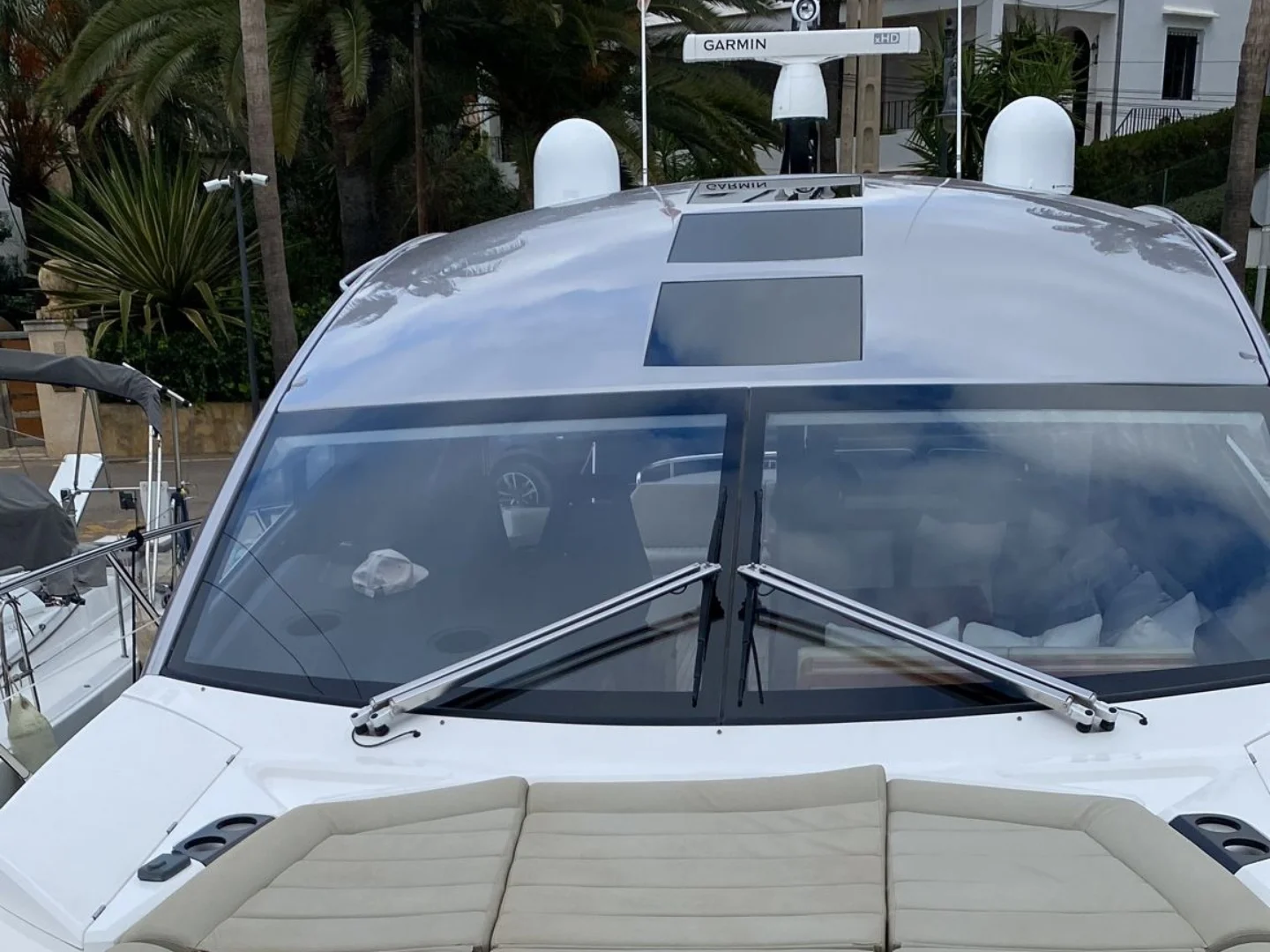 Sunseeker Predator 57 Yacht For Sale - Photo 4