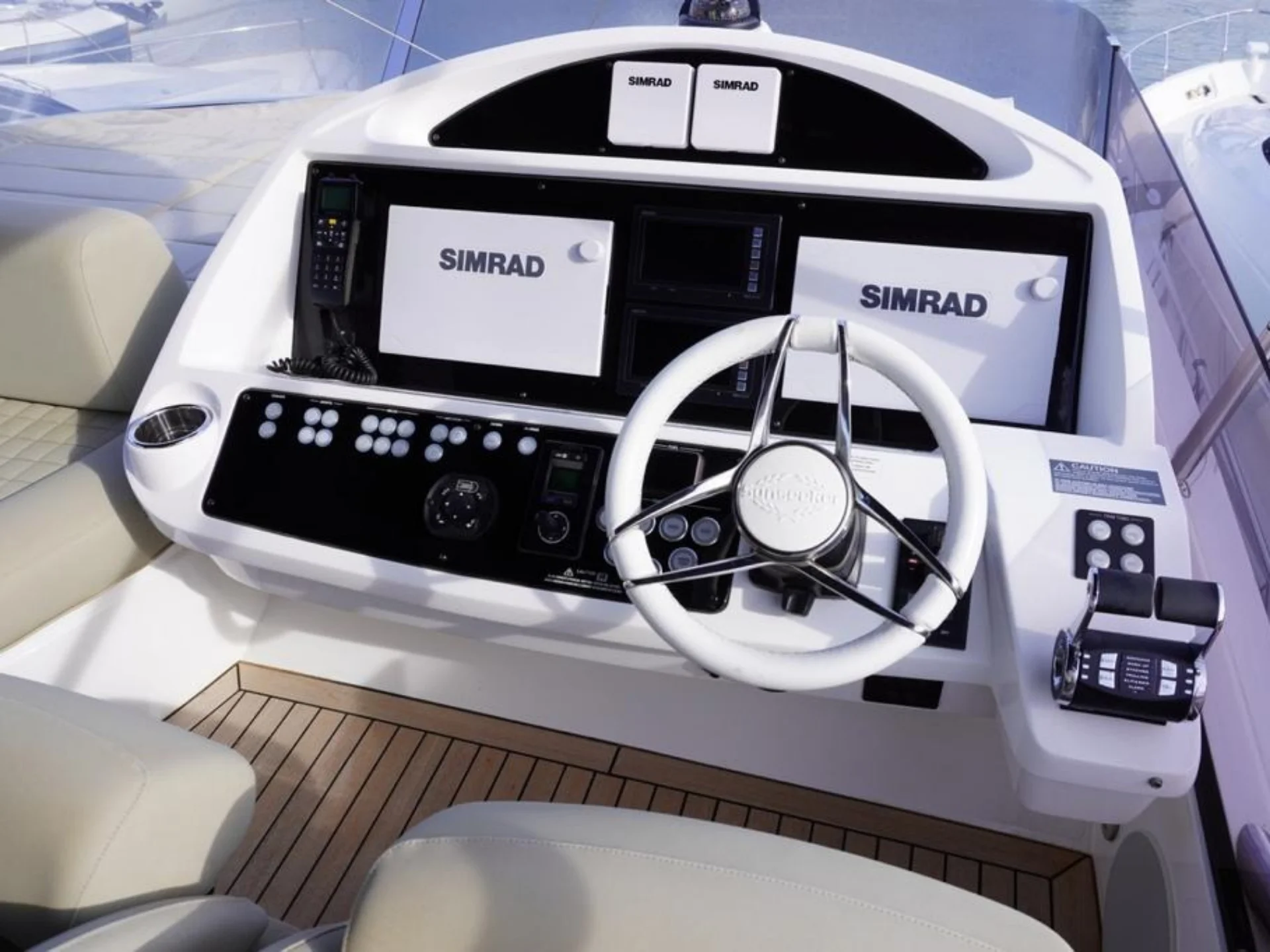 Sunseeker Manhattan 65 Yacht For Sale - Photo 2