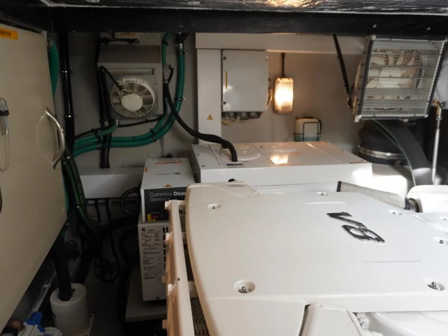 Sunseeker Manhattan 65 Yacht For Sale - Photo 15