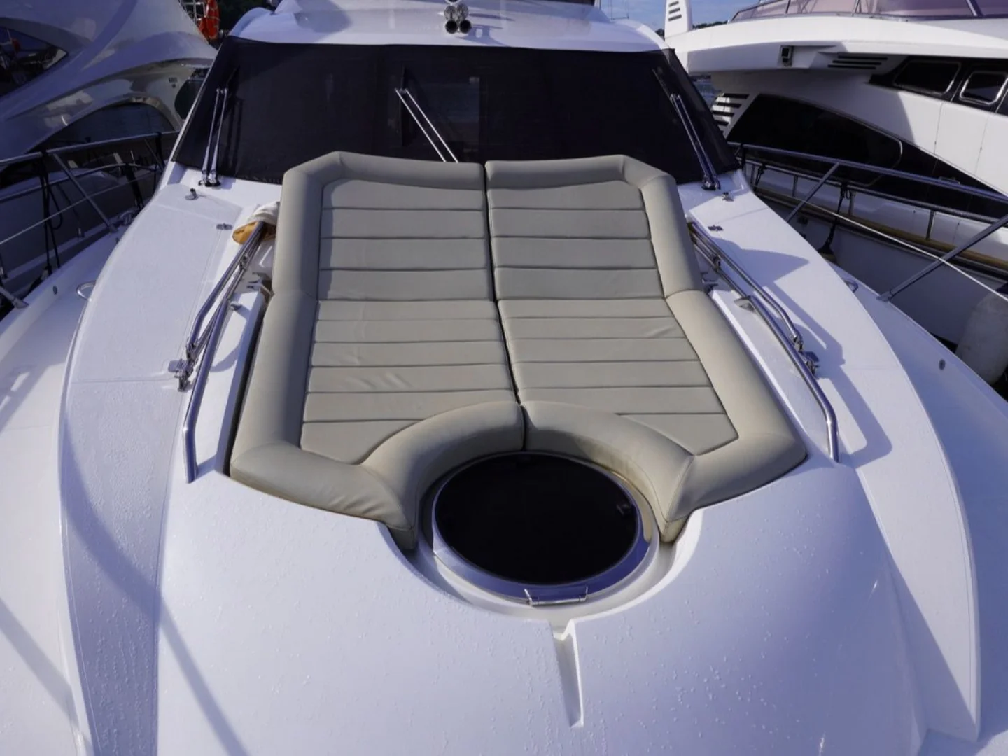 Sunseeker Manhattan 65 Yacht For Sale - Photo 30