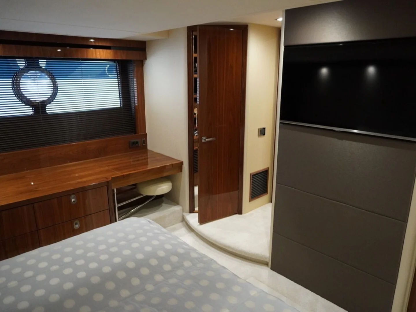 Sunseeker Manhattan 65 Yacht For Sale - Photo 26