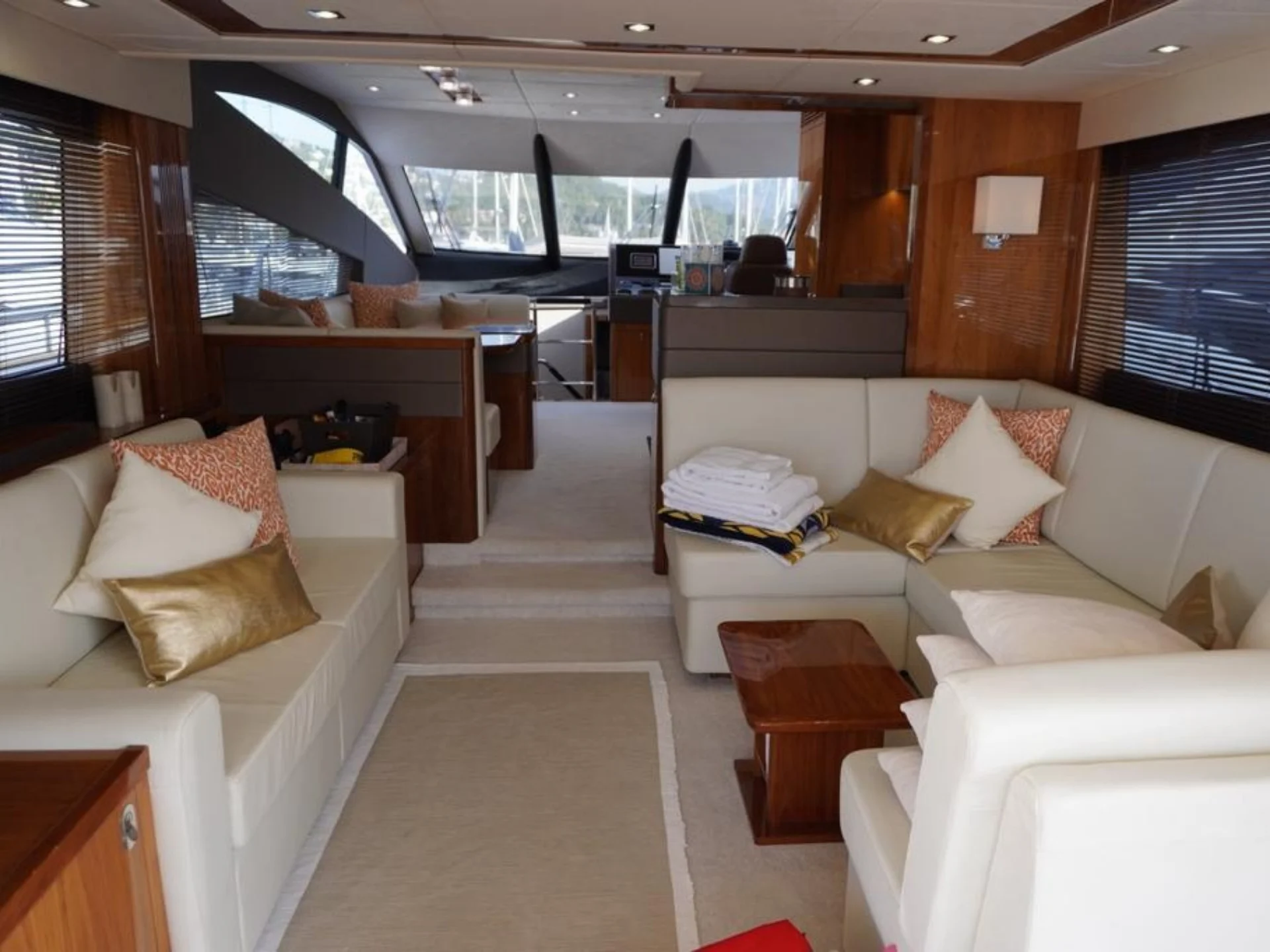 Sunseeker Manhattan 65 Yacht For Sale - Photo 7