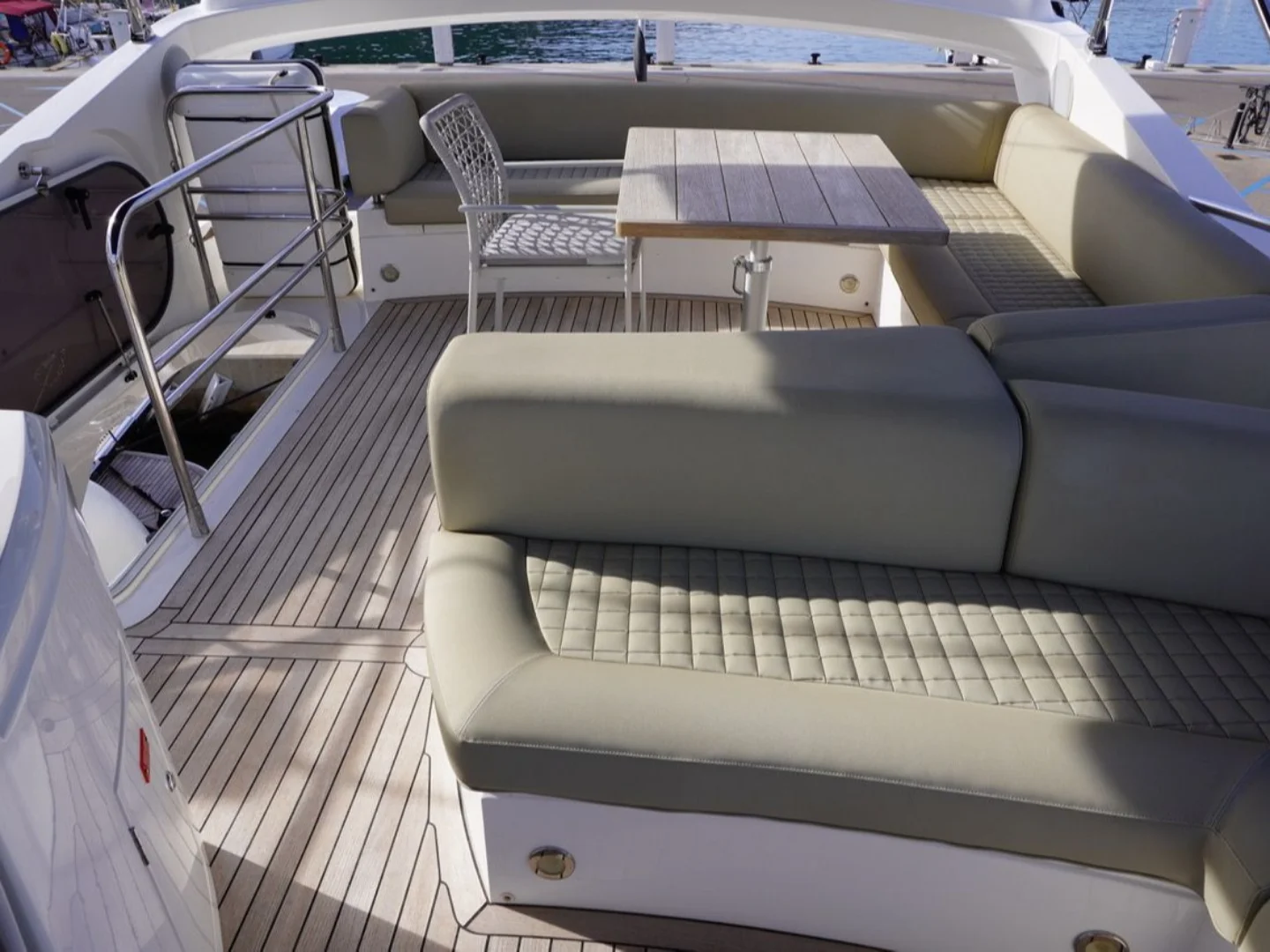 Sunseeker Manhattan 65 Yacht For Sale - Photo 22