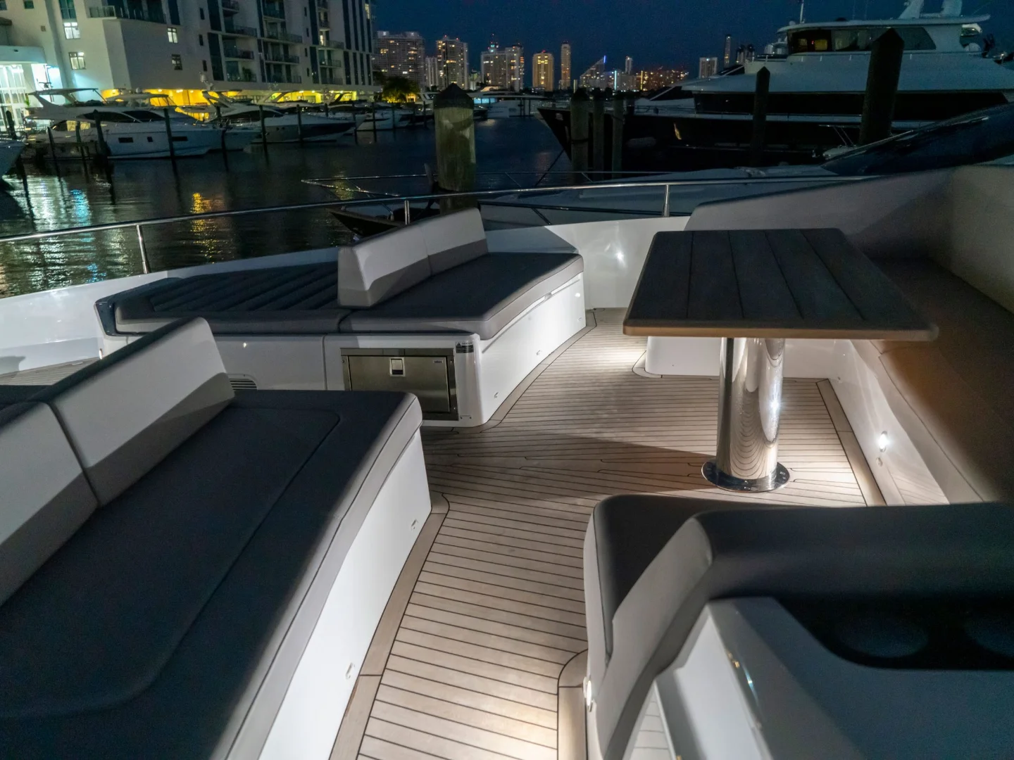 MILAMO | 76 Sunseeker Manhattan - Photo 11