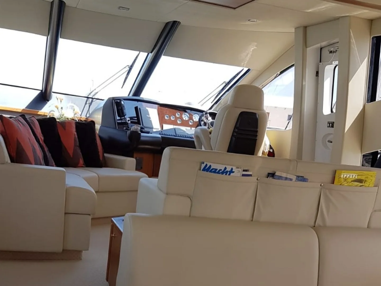 Sunseeker Manhattan 60 MK II Yacht for Sale - Photo 13