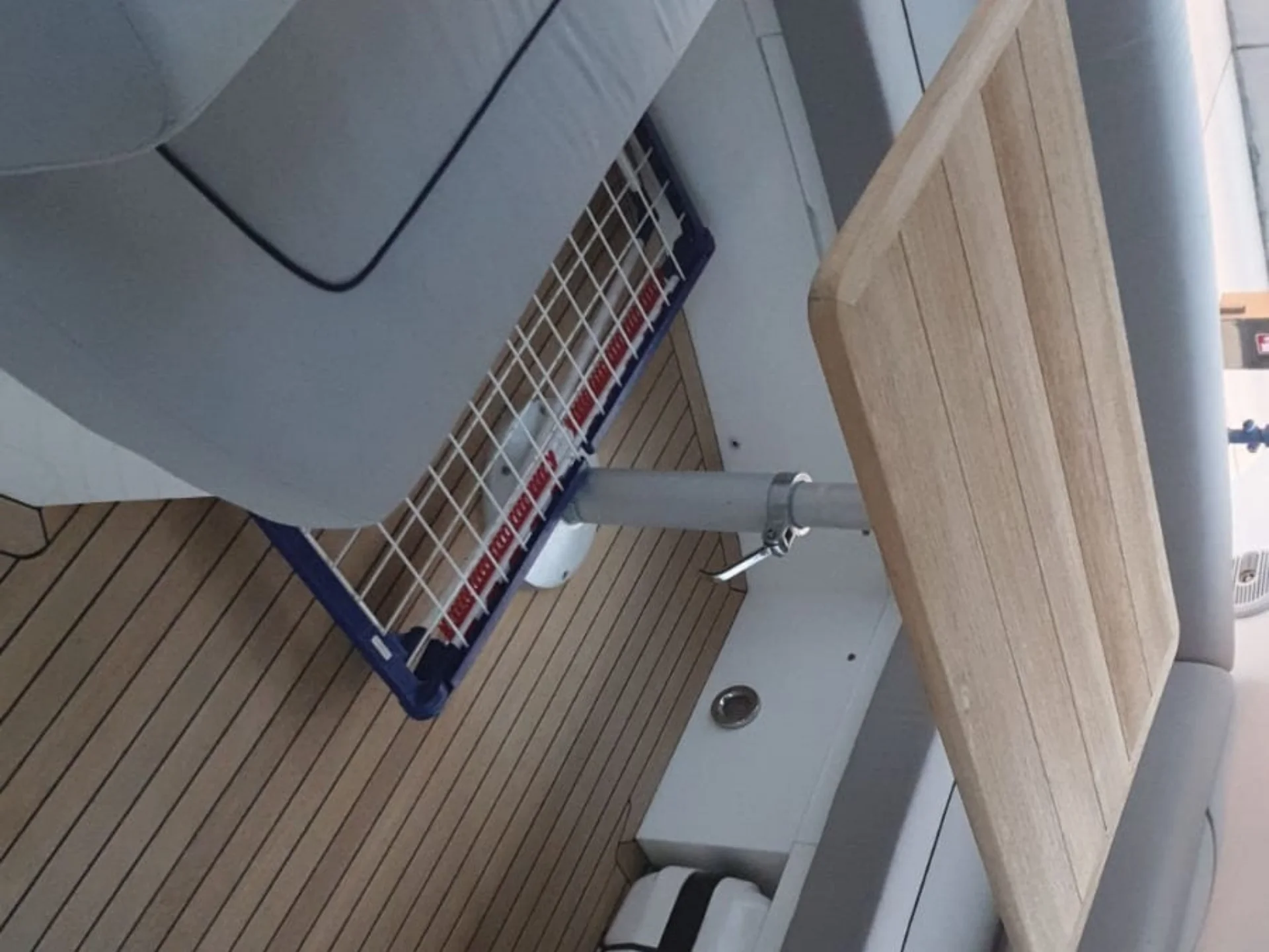 Sunseeker Manhattan 60 MK II Yacht for Sale - Photo 5