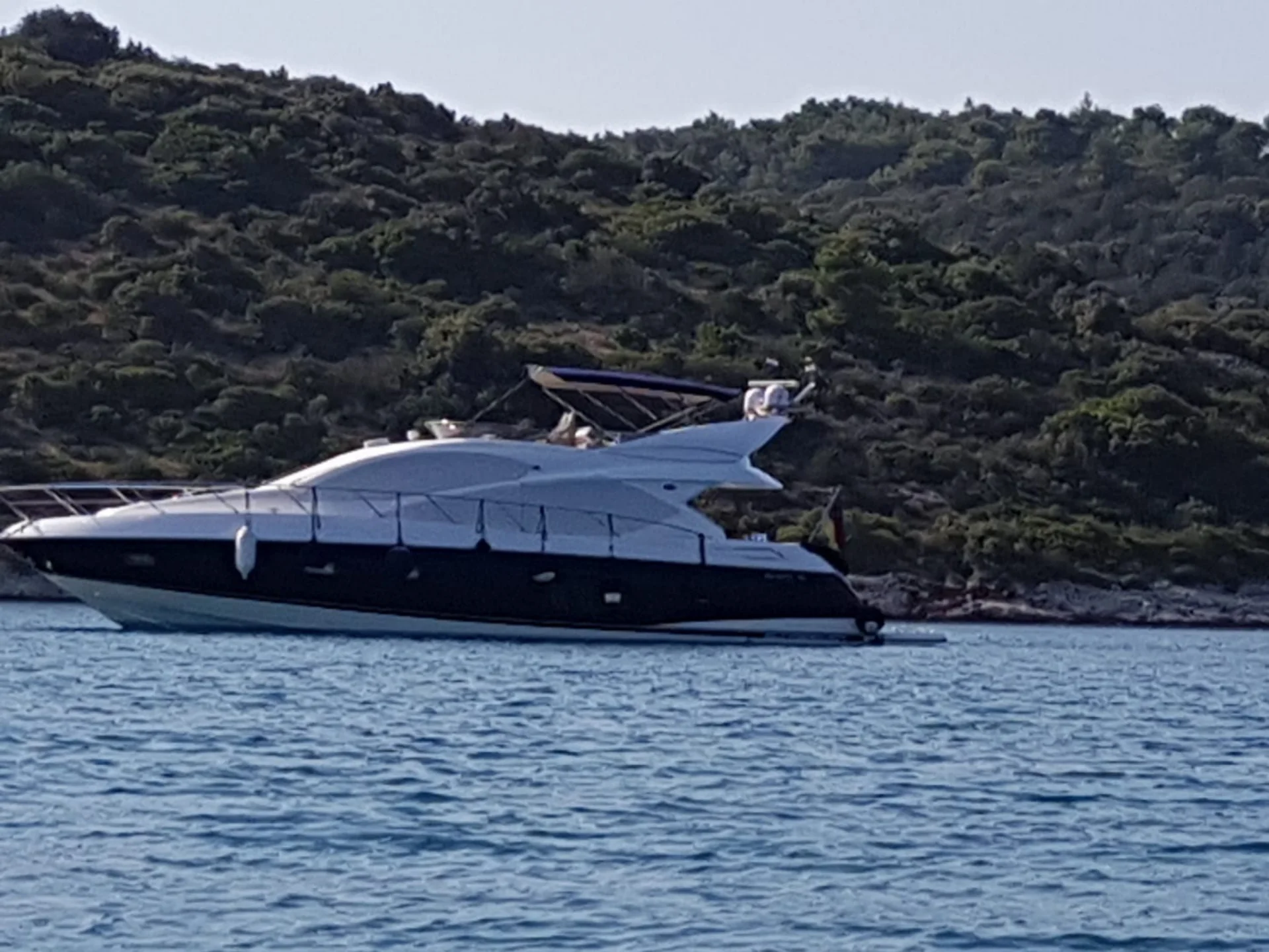 Sunseeker Manhattan 60 MK II Yacht for Sale - Photo 2