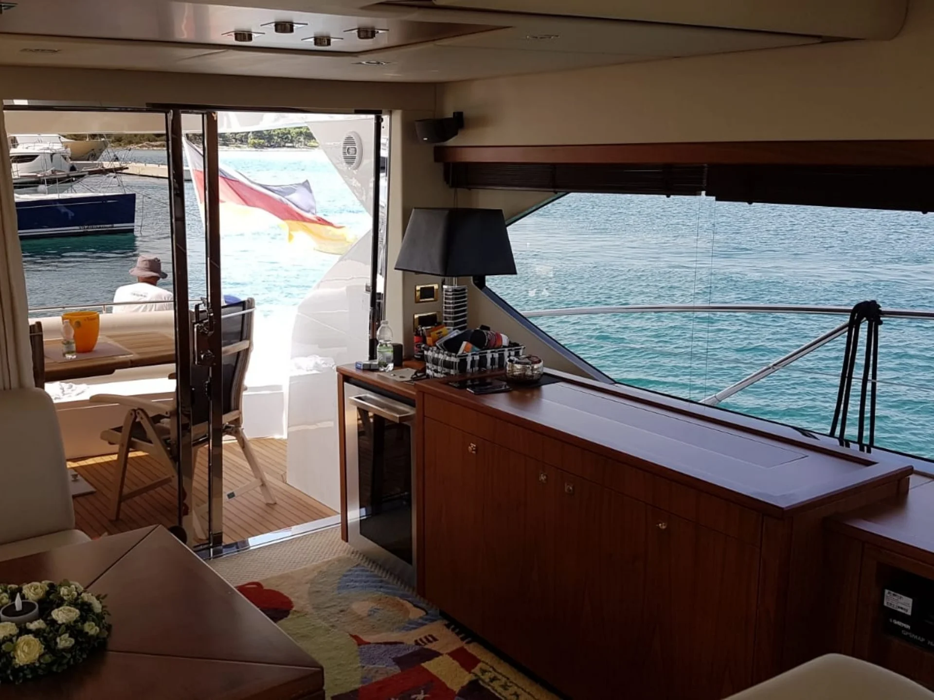 Sunseeker Manhattan 60 MK II Yacht for Sale - Photo 9