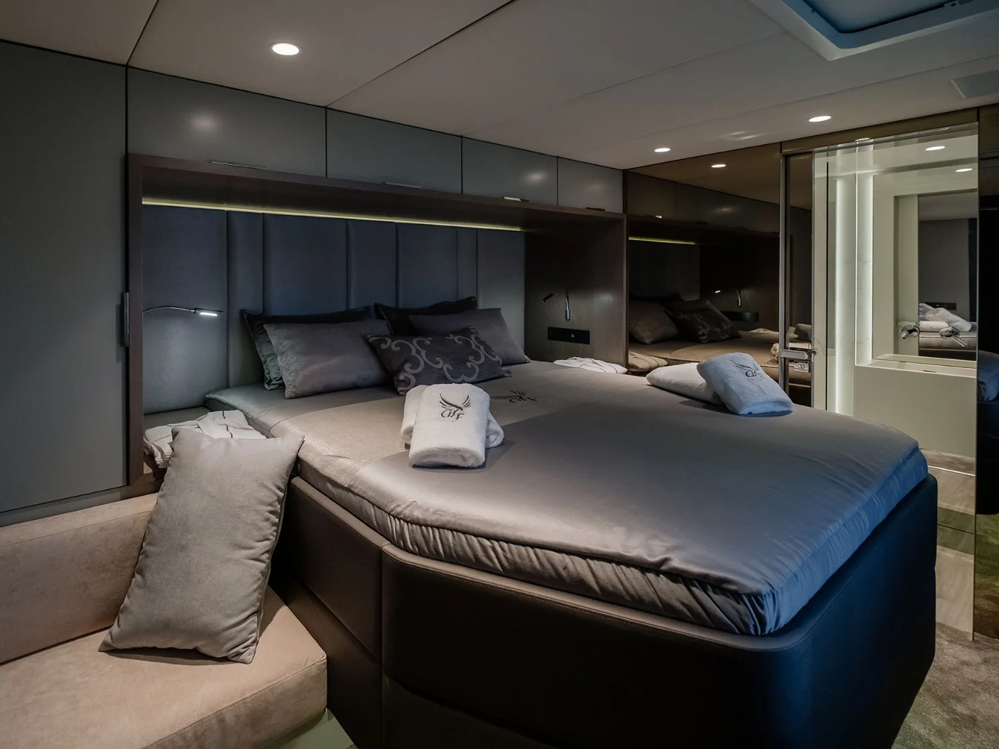 GYRFALCON | Sunreef 60  - Photo 18