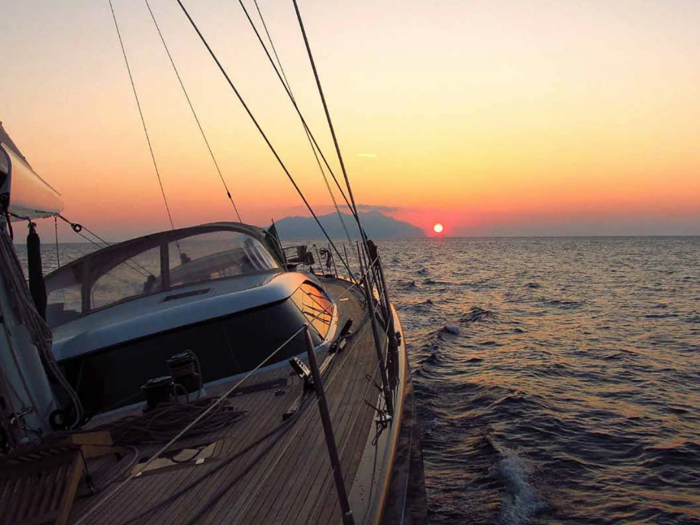 FARANDWIDE | Southern Wind  - Photo 3