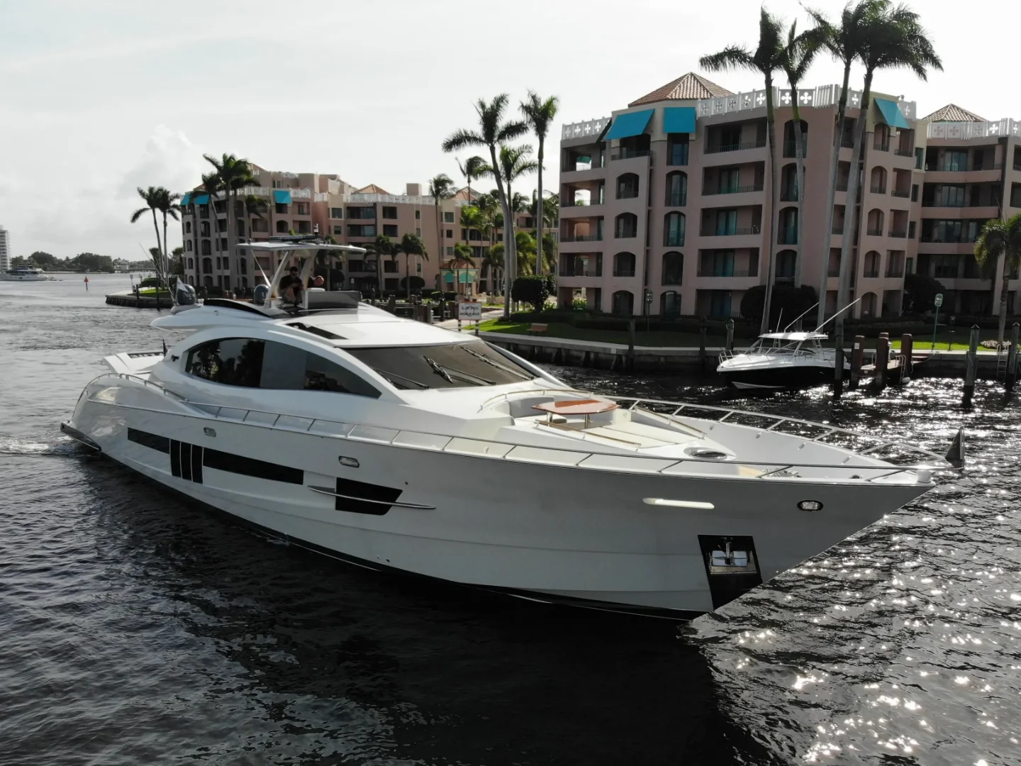 NEW LIFE | Lazzara LSX 92 - Photo 18