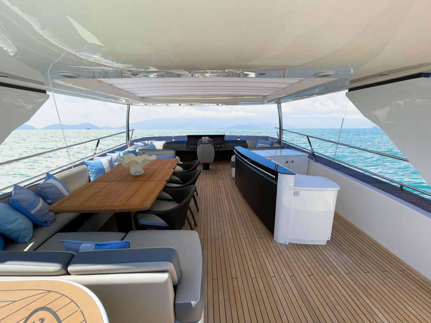 2014 Princess 88  - Photo 21