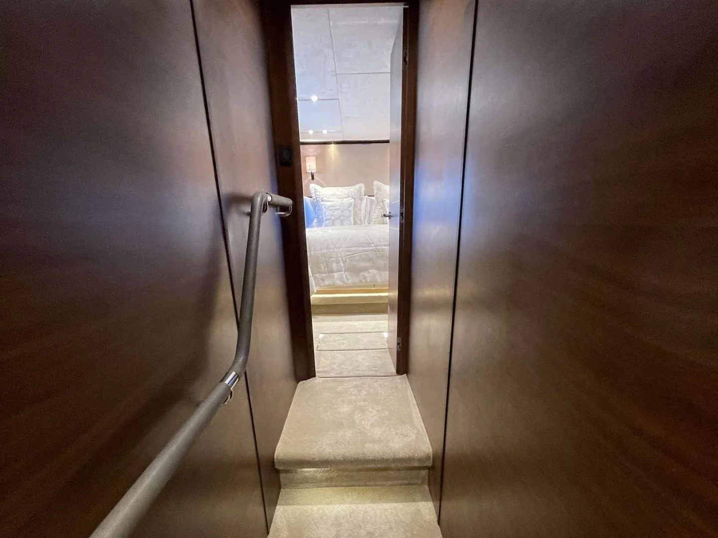 2014 Princess 88  - Photo 12