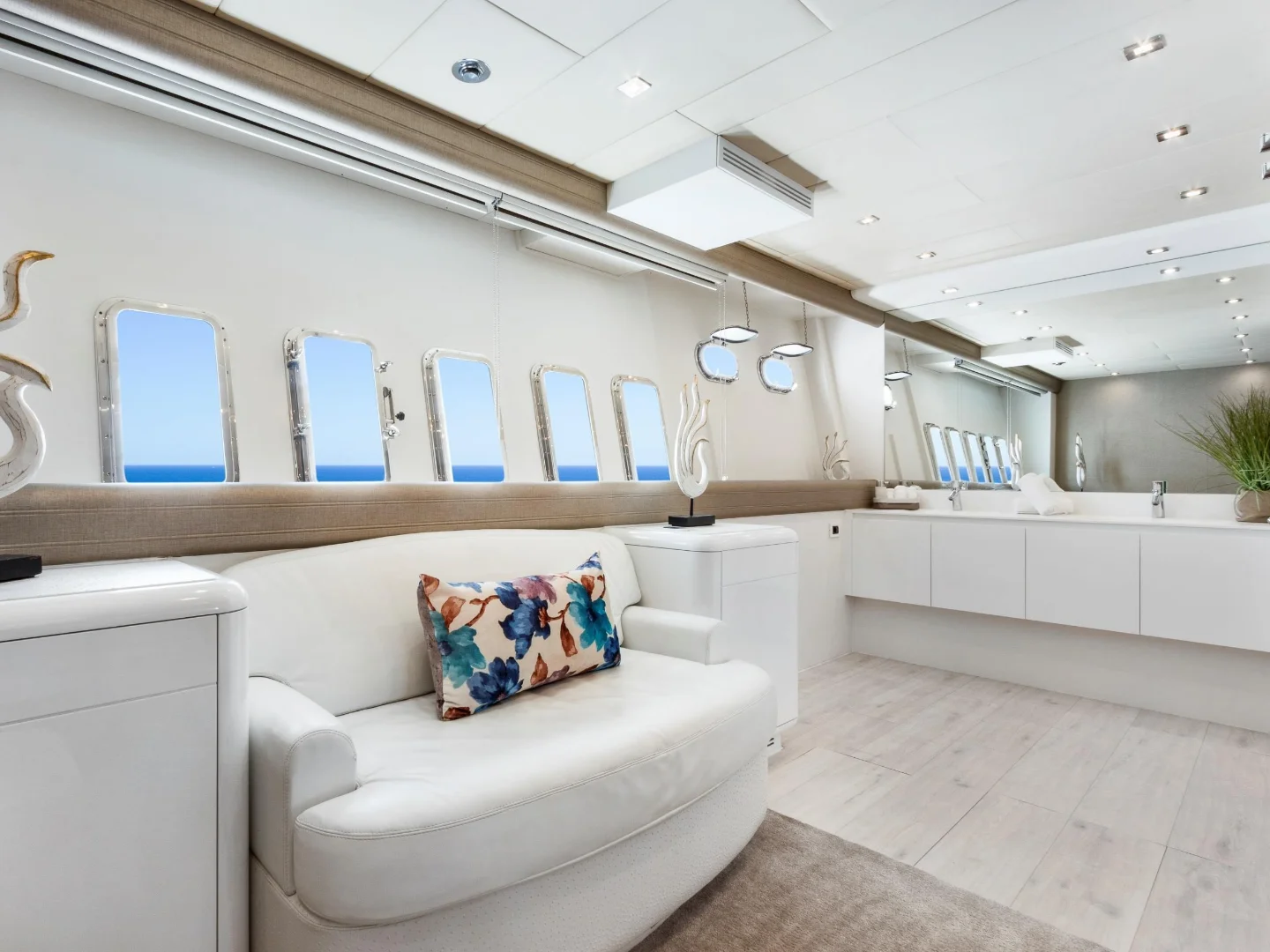 BELISA | Mangusta 108 - Photo 31