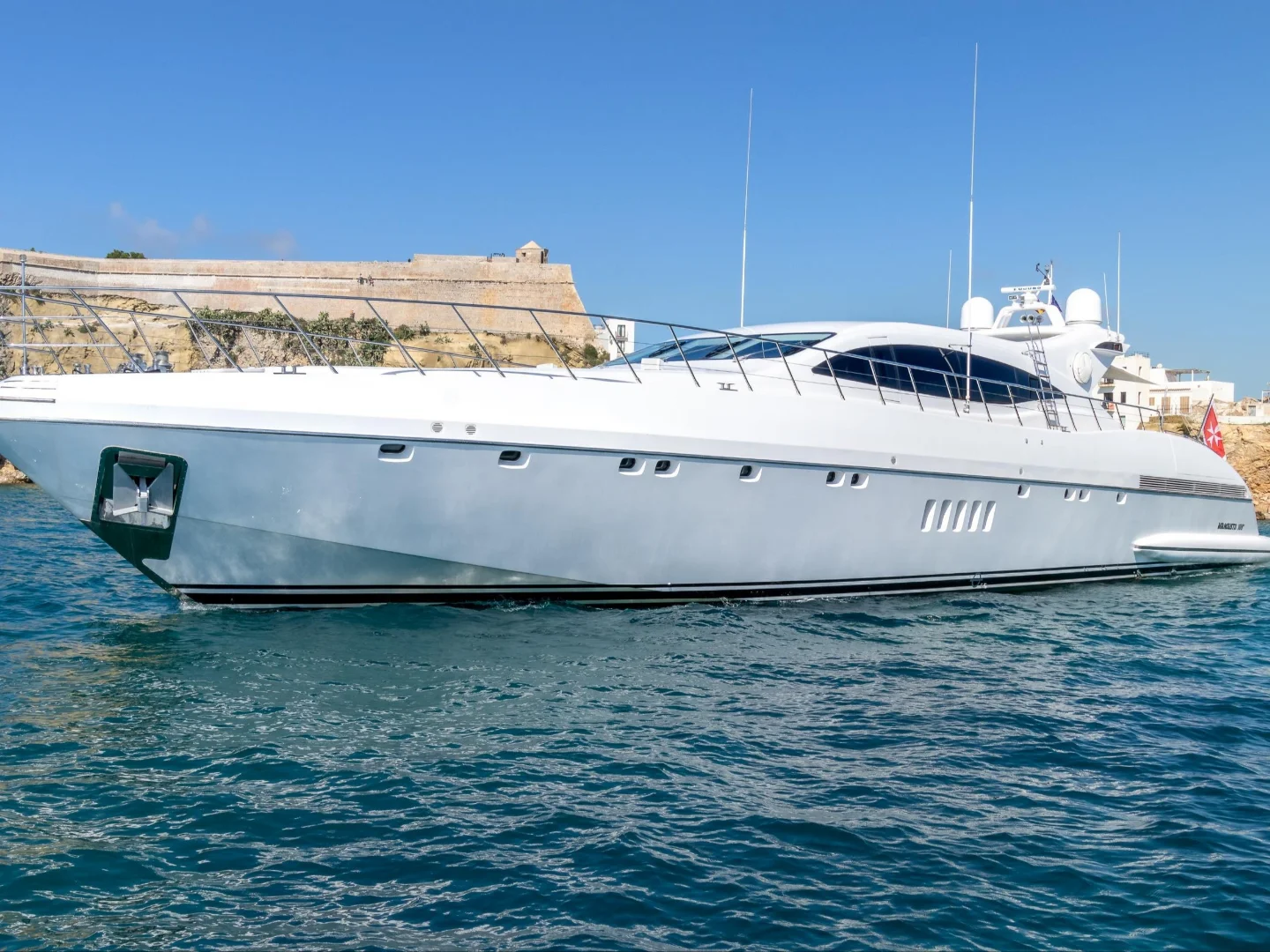 BELISA | Mangusta 108 - Photo 3