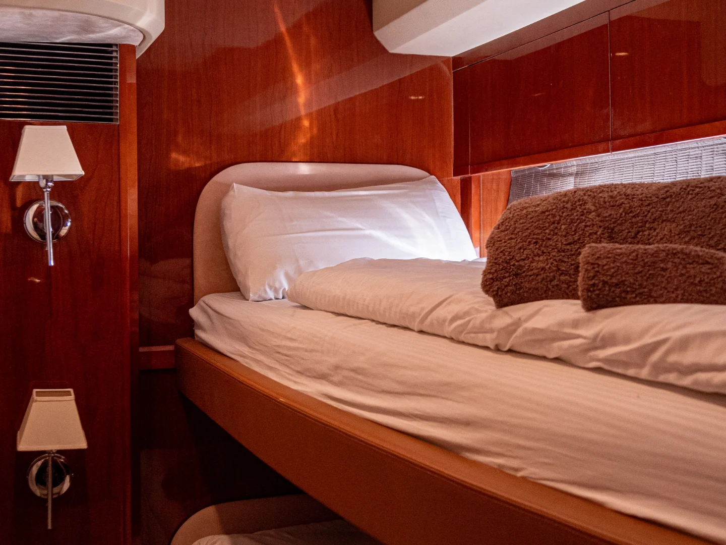 2007 Princess V65 - Photo 54