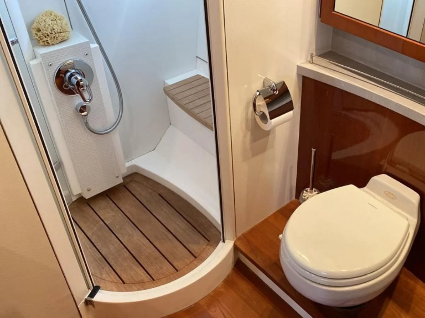 2007 Princess V65 - Photo 12