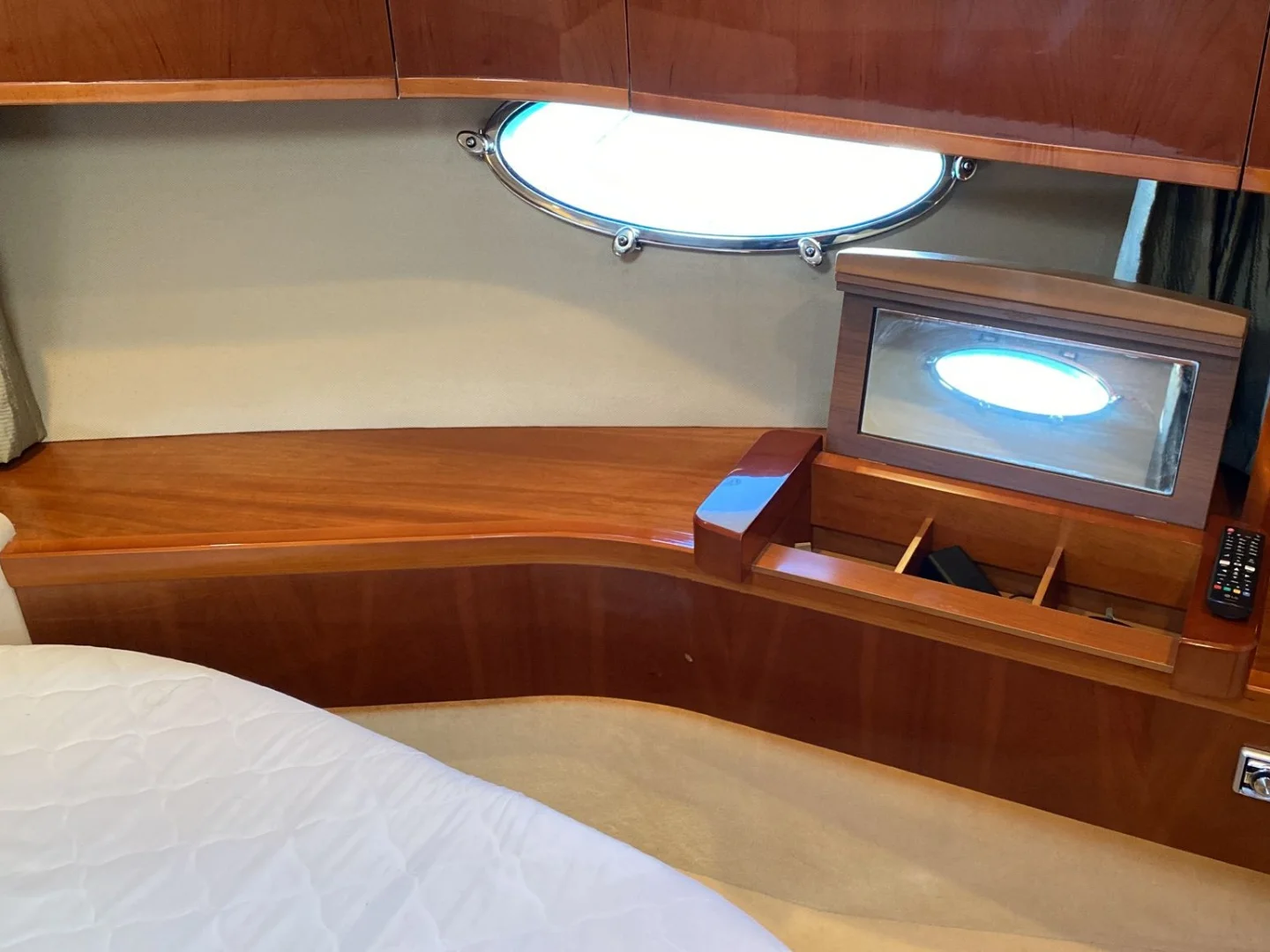 2007 Princess V65 - Photo 19