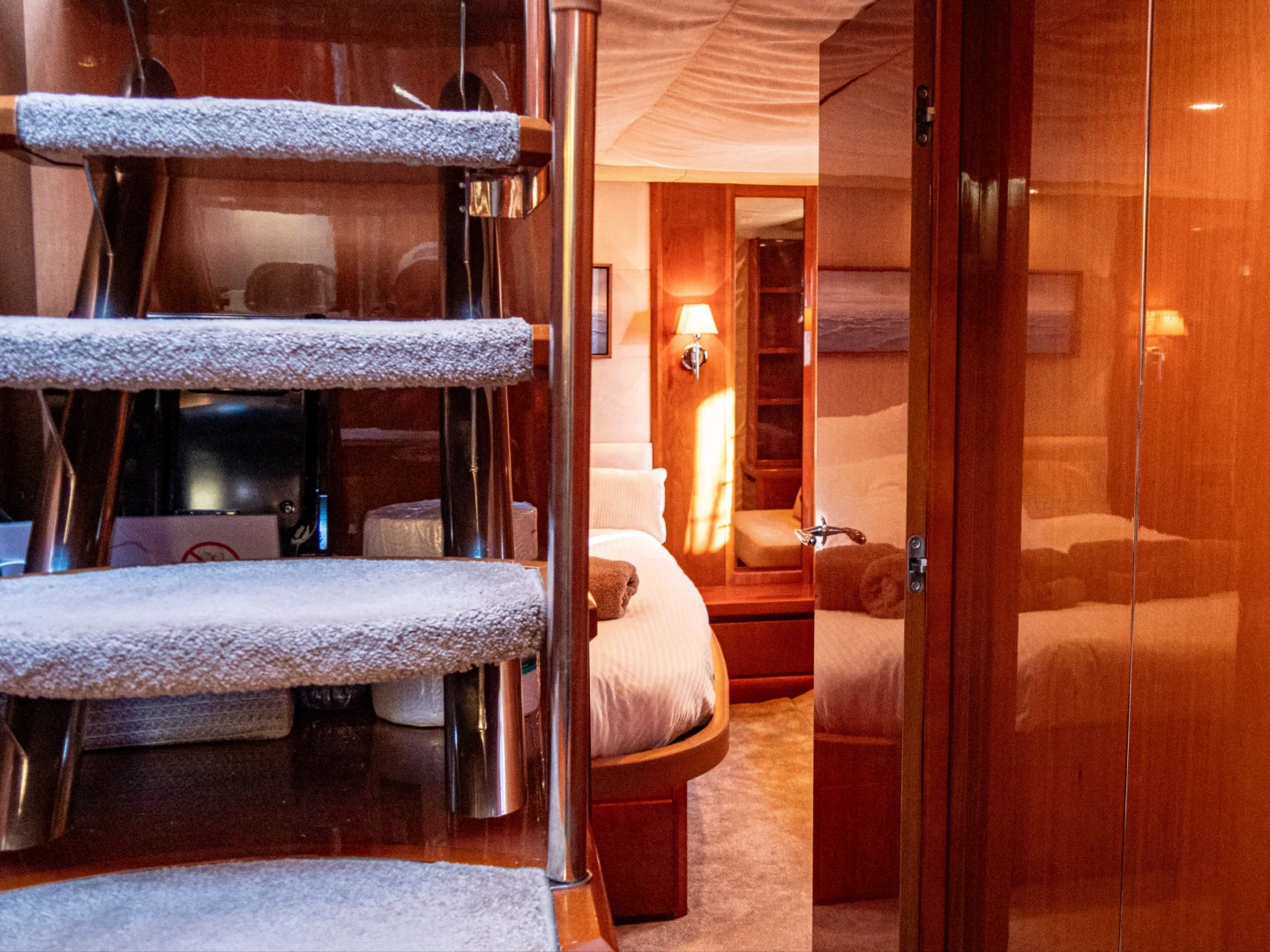 2007 Princess V65 - Photo 47