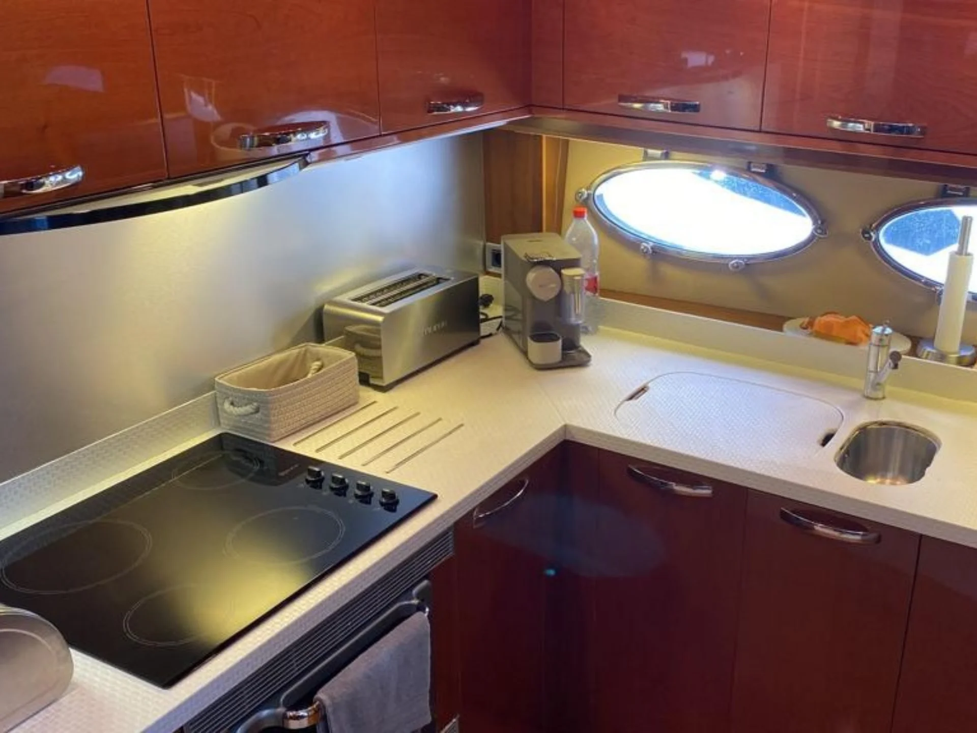 2007 Princess V65 - Photo 7