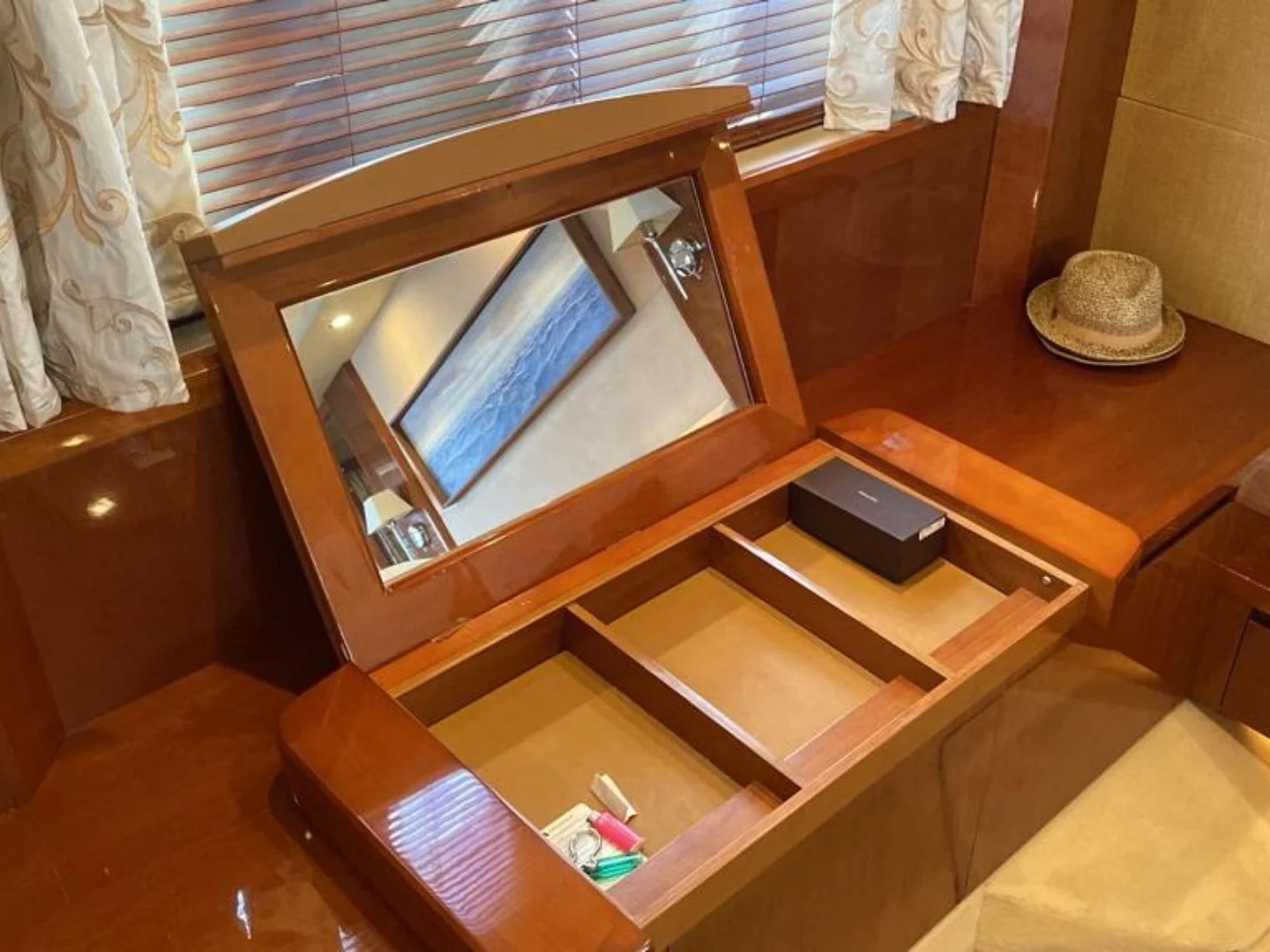 2007 Princess V65 - Photo 14
