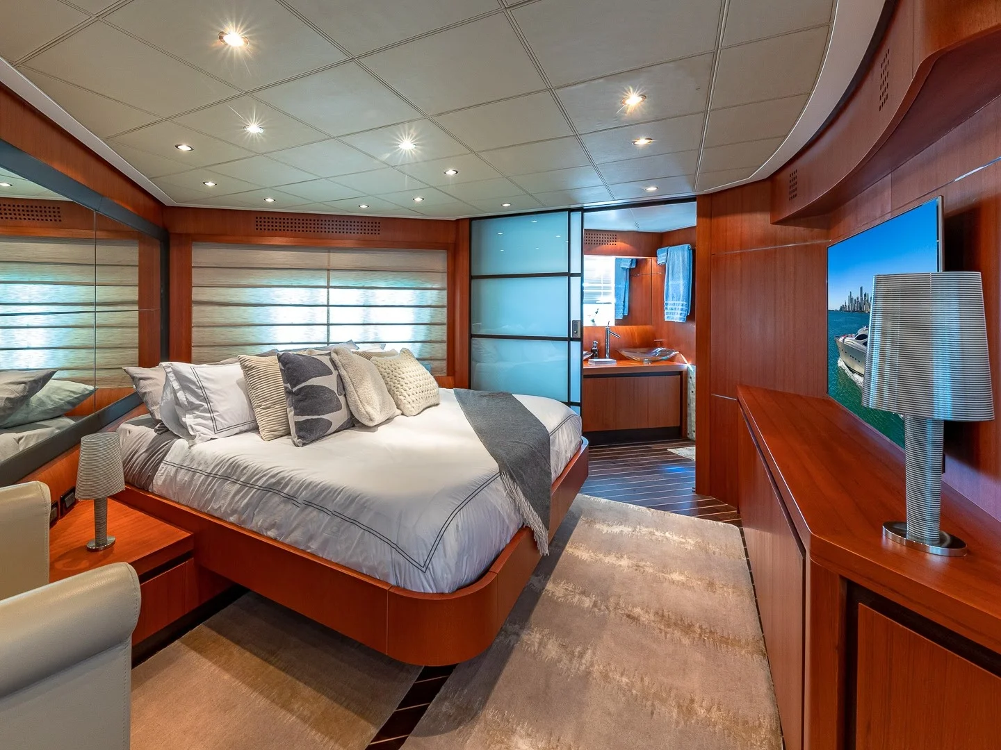 REGAL | Pershing 90 - Photo 45