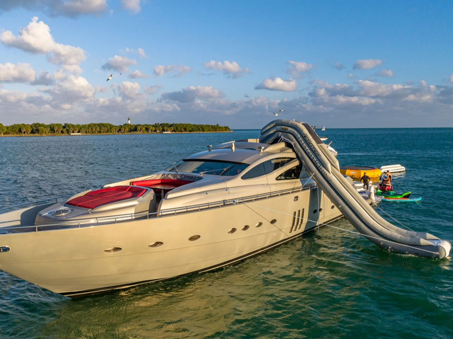 REGAL | Pershing 90 - Photo 28