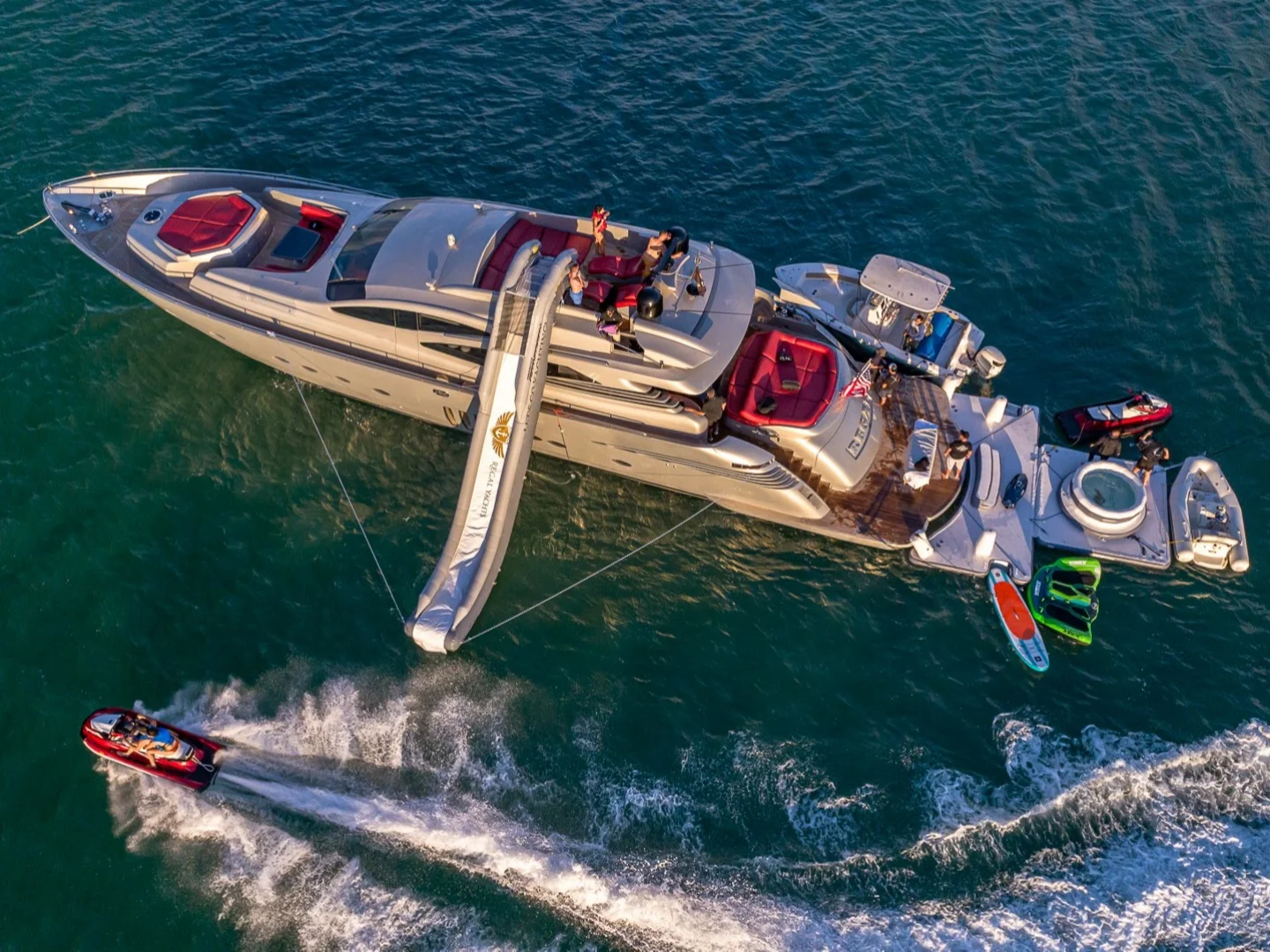 REGAL | Pershing 90 - Photo 3