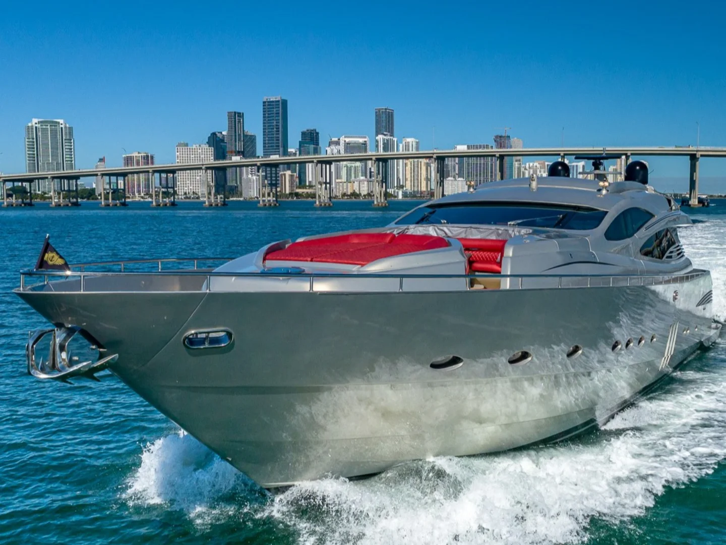 REGAL | Pershing 90 - Photo 12