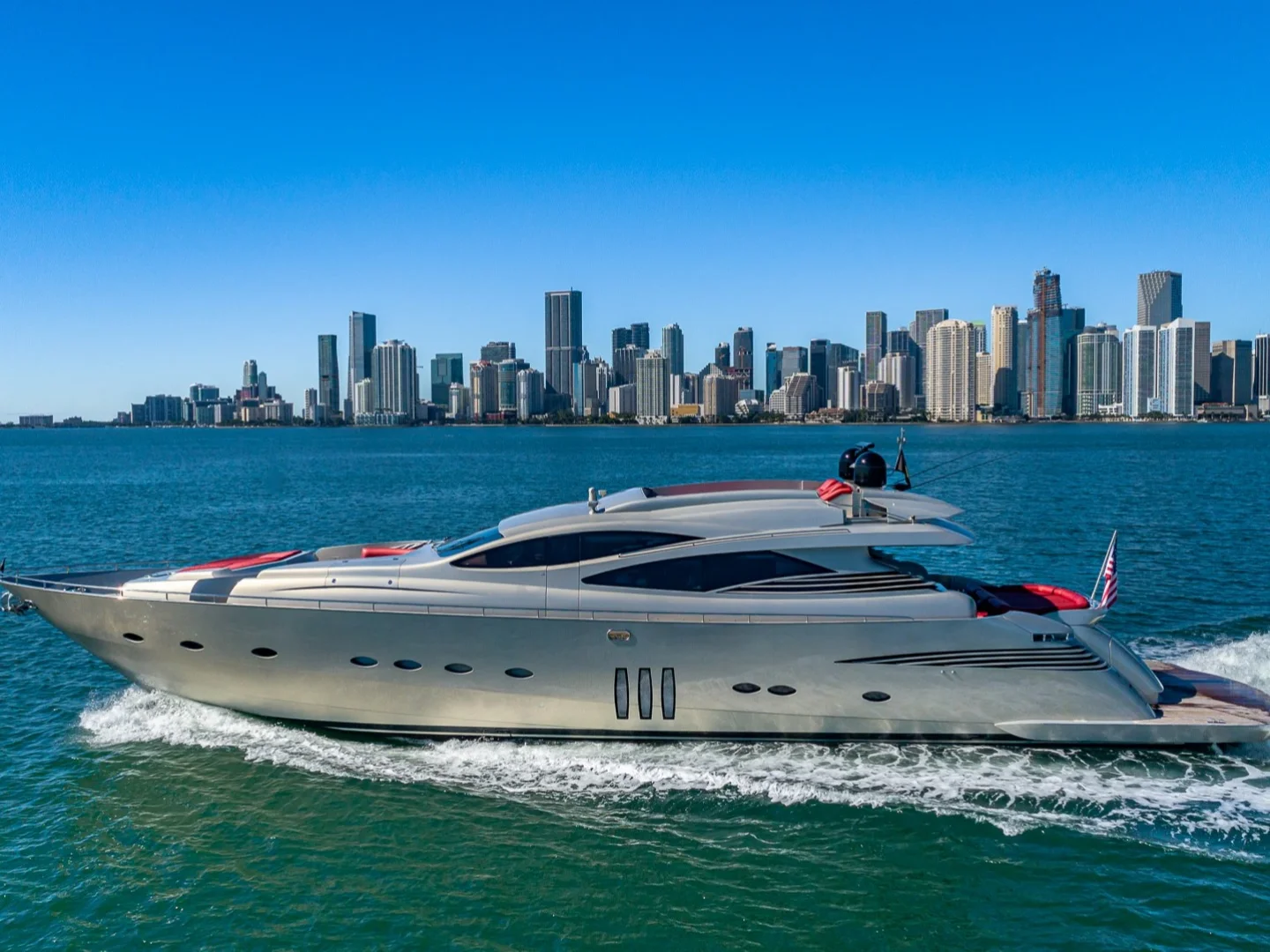 REGAL | Pershing 90 - Photo 9