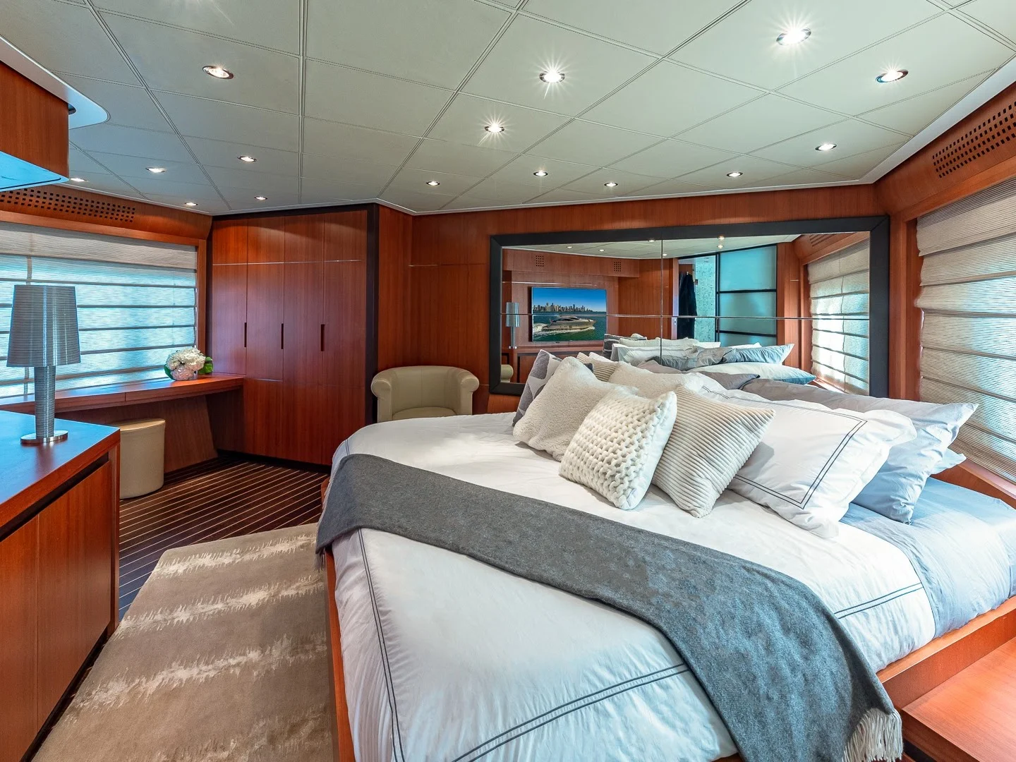 REGAL | Pershing 90 - Photo 49