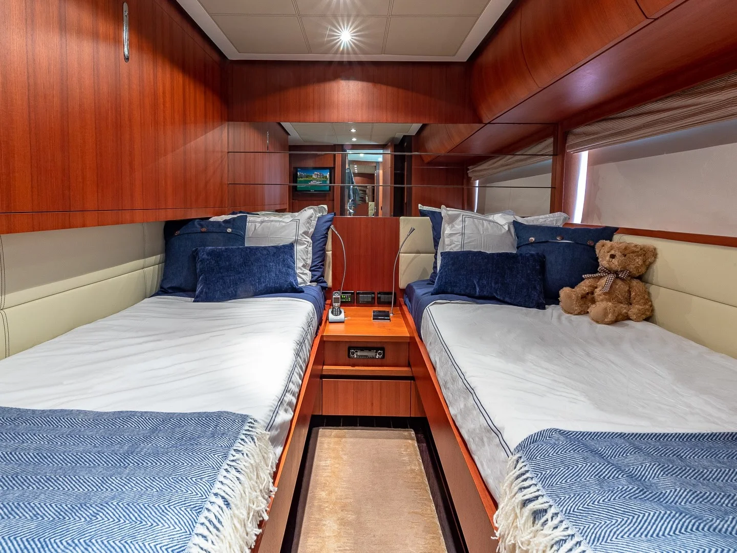 REGAL | Pershing 90 - Photo 53