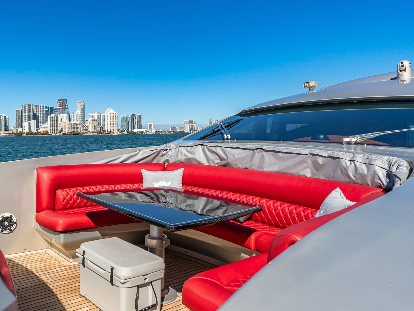 REGAL | Pershing 90 - Photo 13