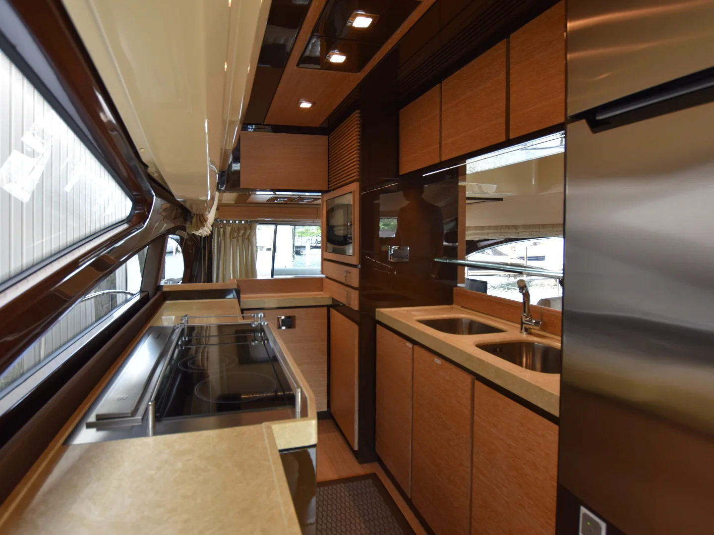 LUPO II | Azimut 70 - Photo 36