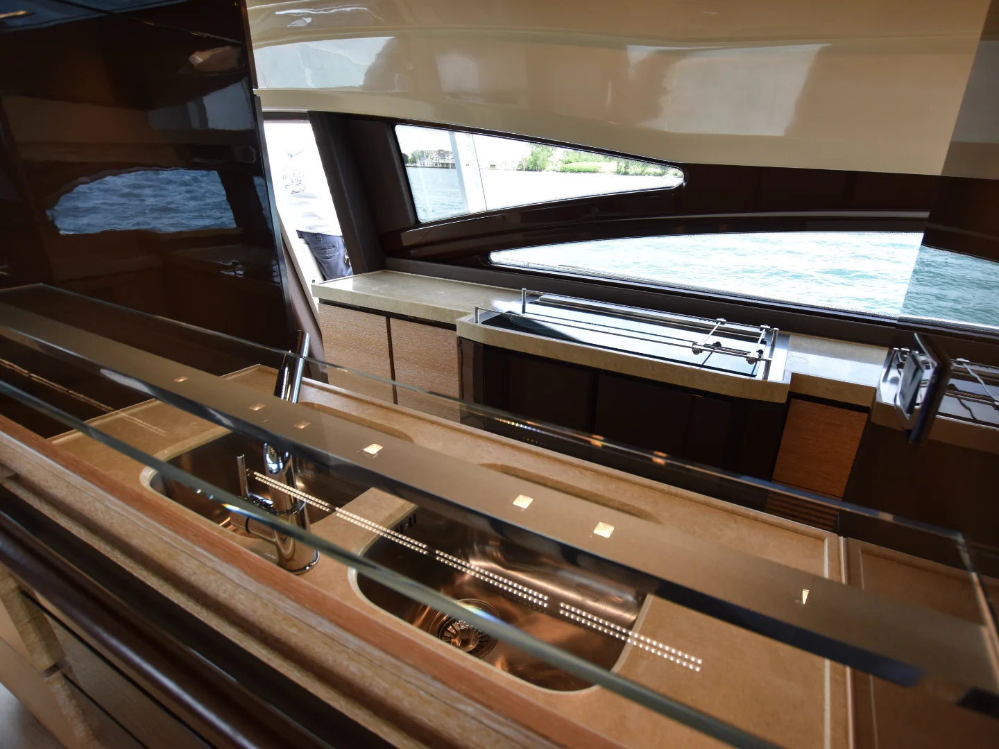 LUPO II | Azimut 70 - Photo 37