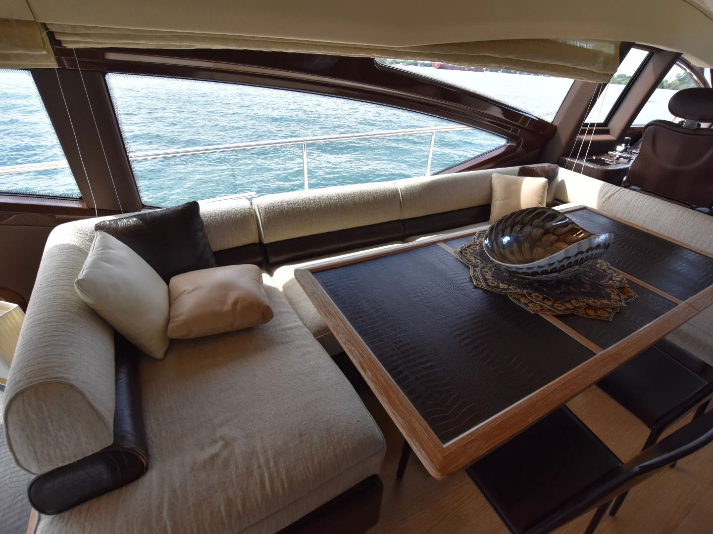 LUPO II | Azimut 70 - Photo 33