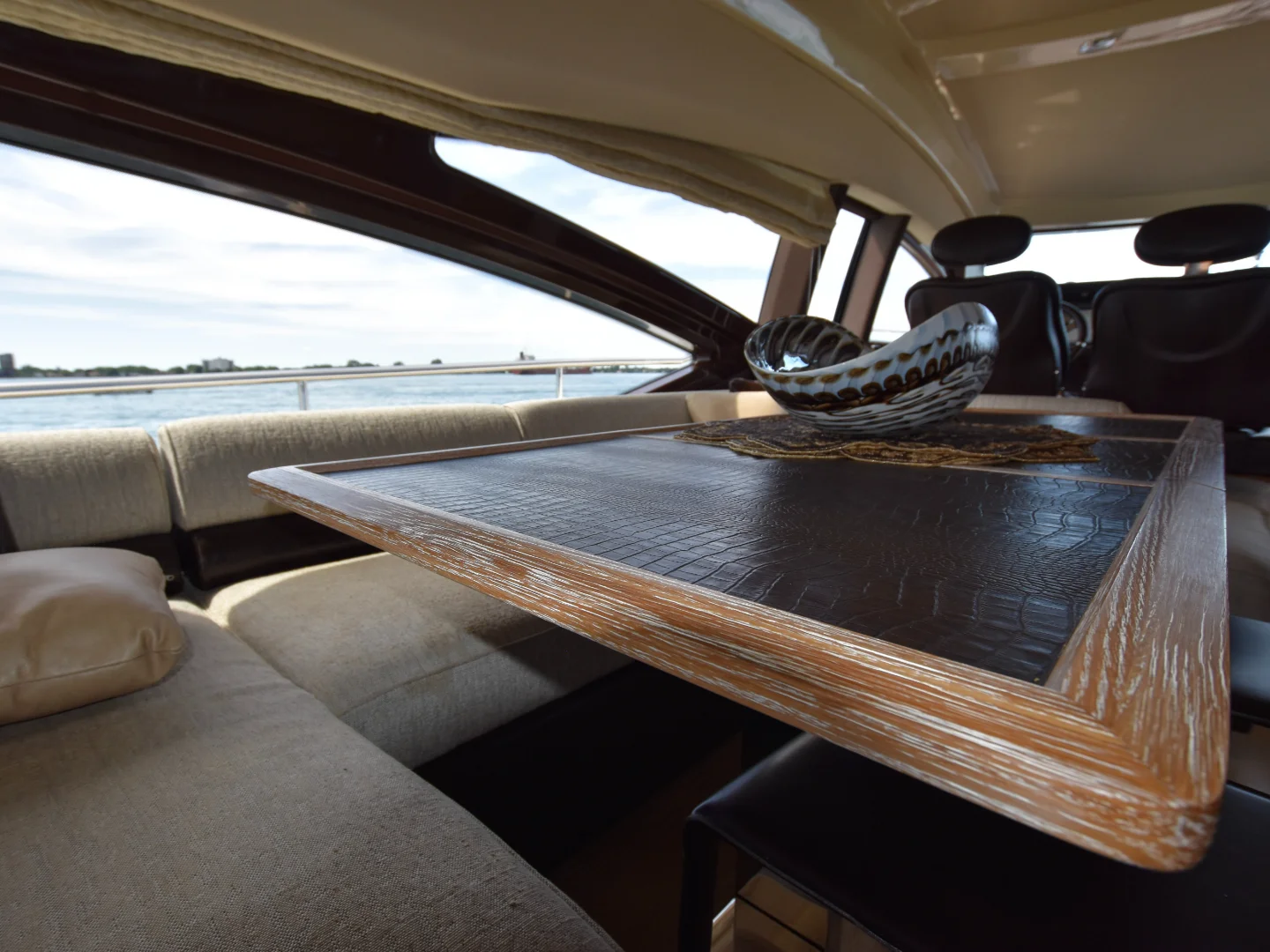 LUPO II | Azimut 70 - Photo 35