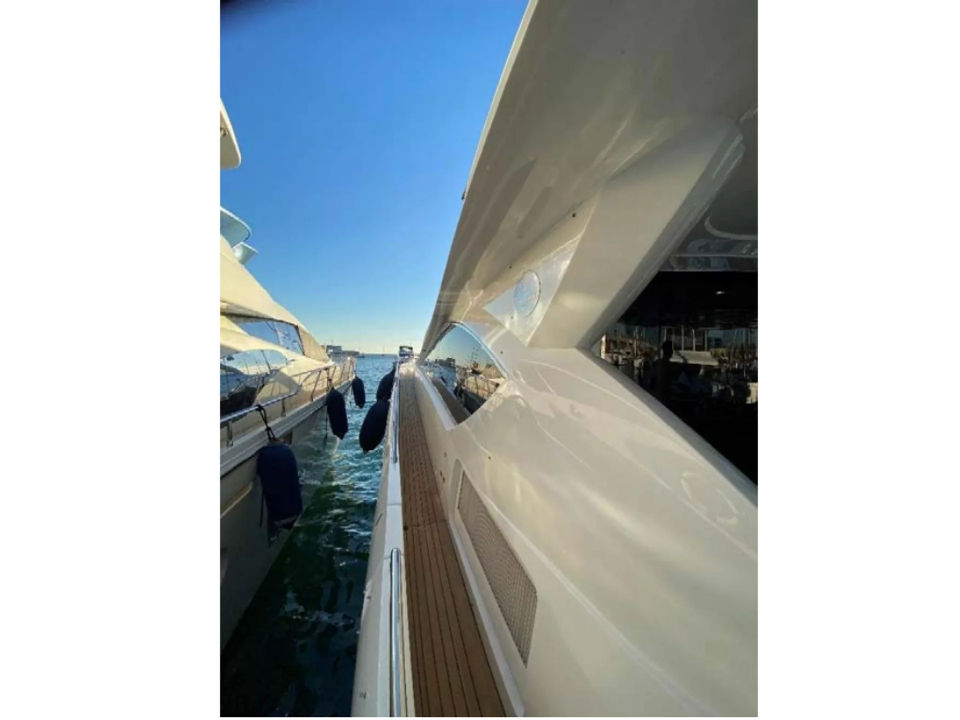 2007 Sunseeker 82 Yacht - Photo 3