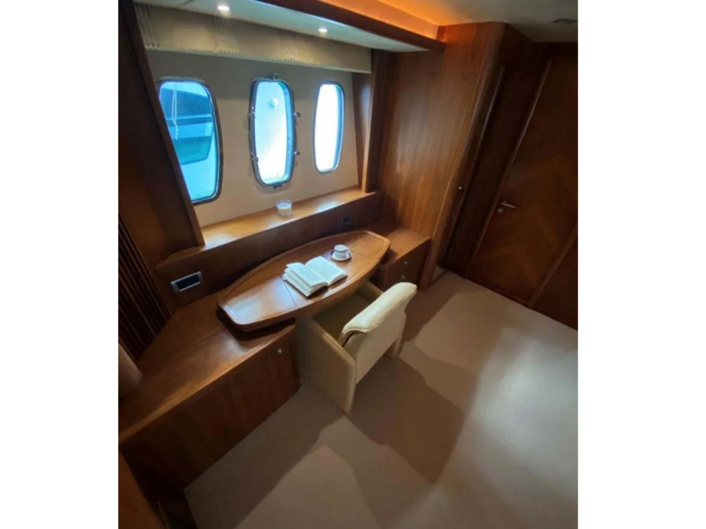 2007 Sunseeker 82 Yacht - Photo 24