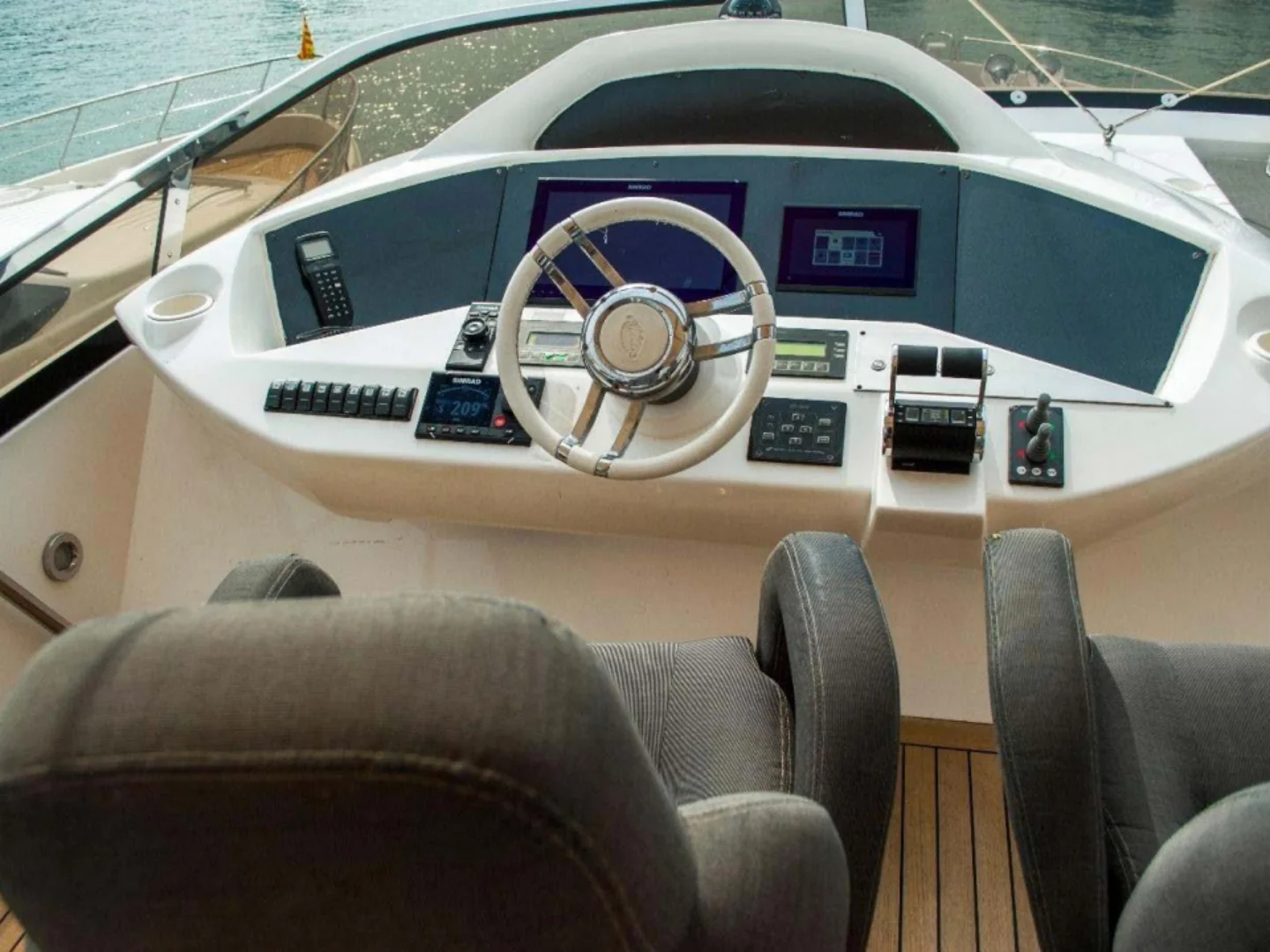 2007 Sunseeker 82 Yacht - Photo 11