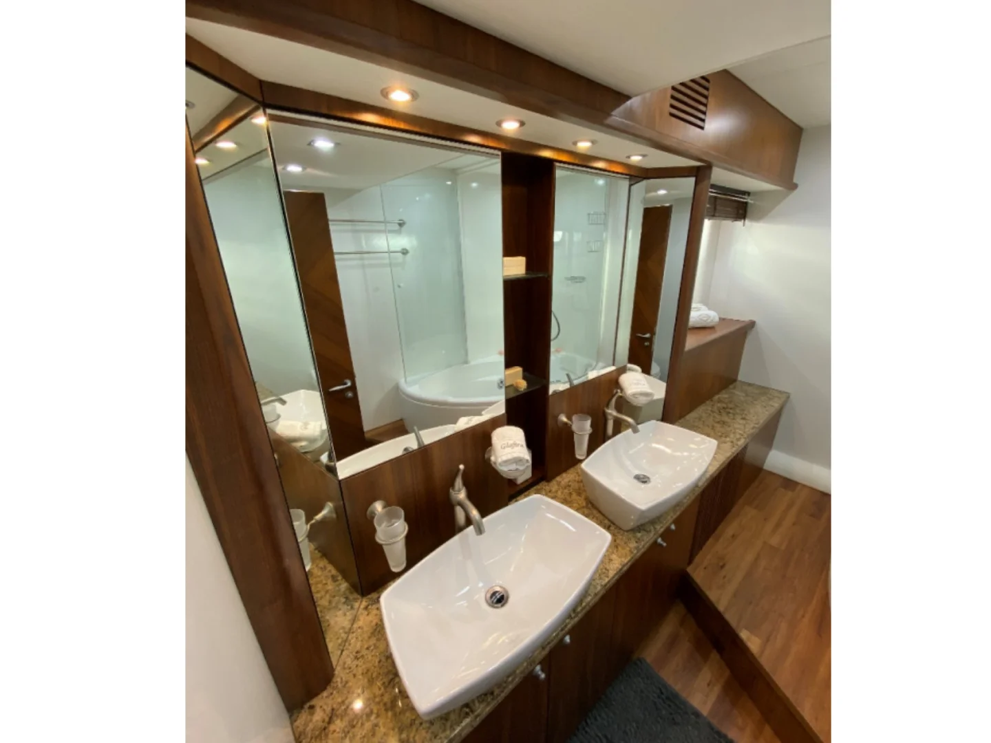 2007 Sunseeker 82 Yacht - Photo 30