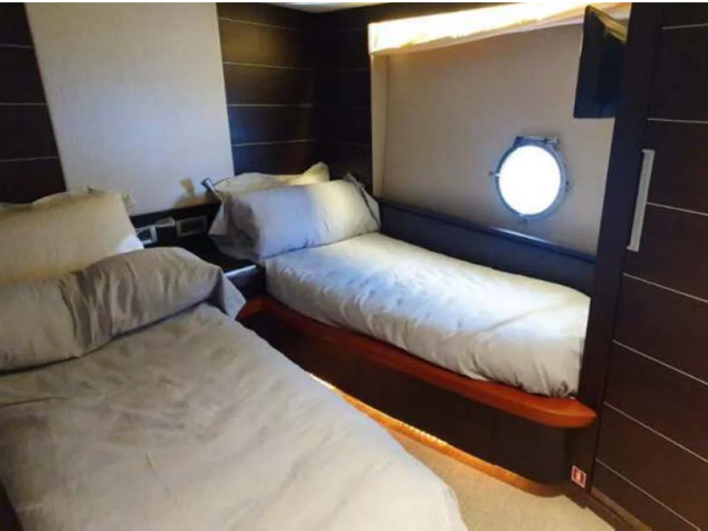 2006 Azimut 68 S Yacht - Photo 15