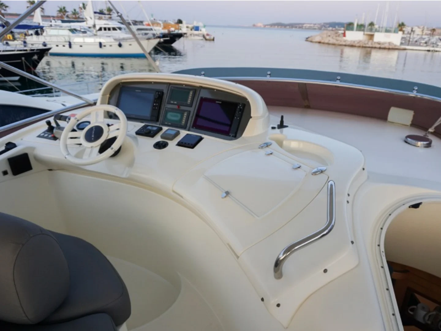 2007 Azimut 68 EVO Yacht - Photo 11