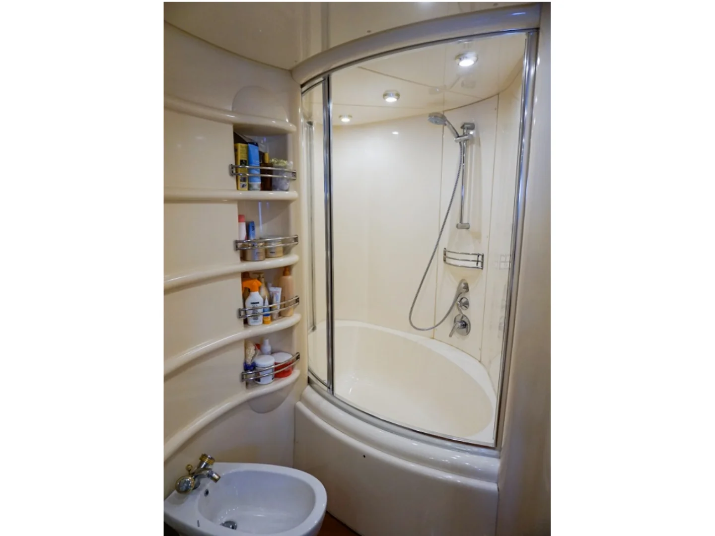 2007 Azimut 68 EVO Yacht - Photo 35