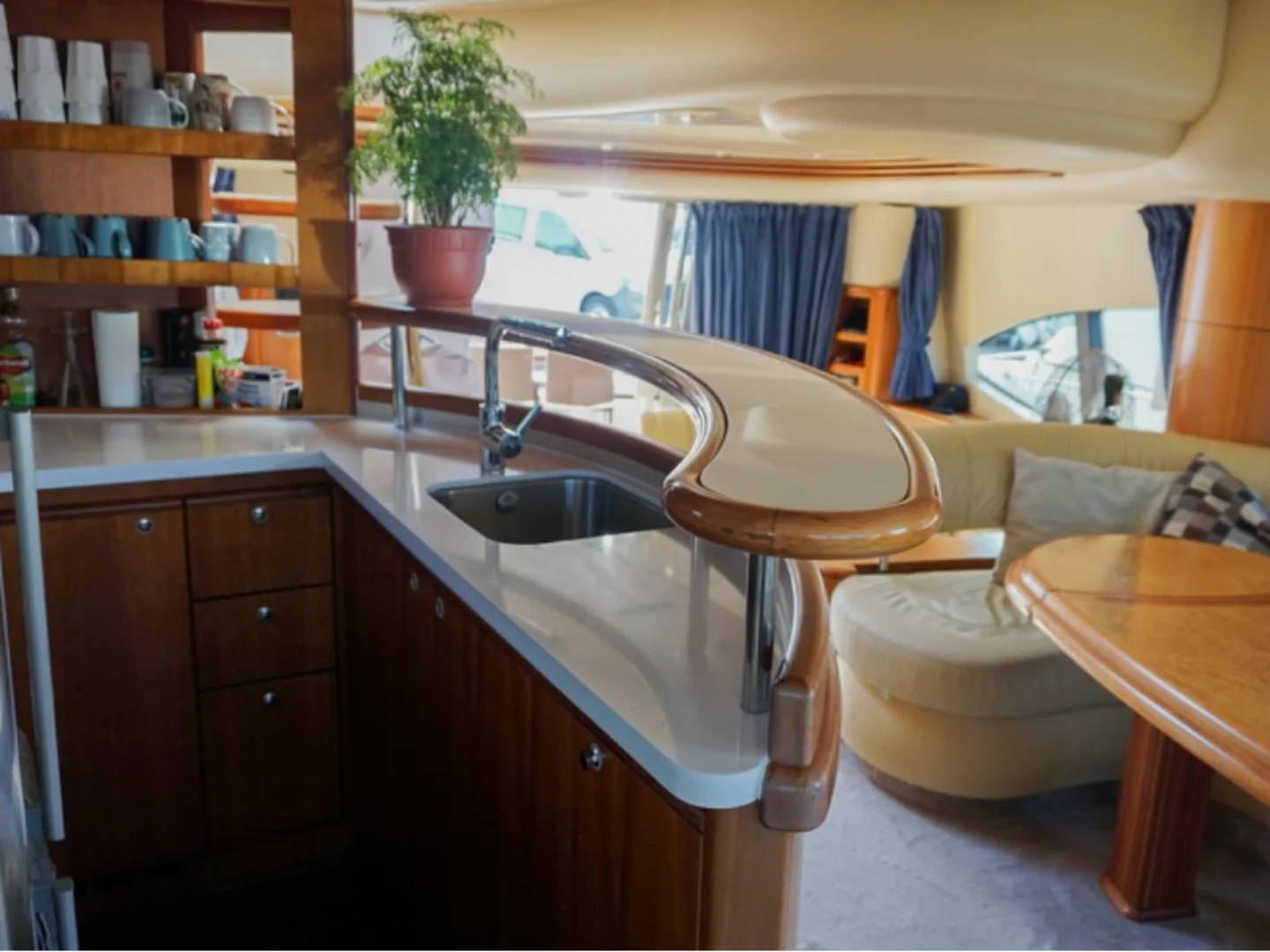 2007 Azimut 68 EVO Yacht - Photo 21